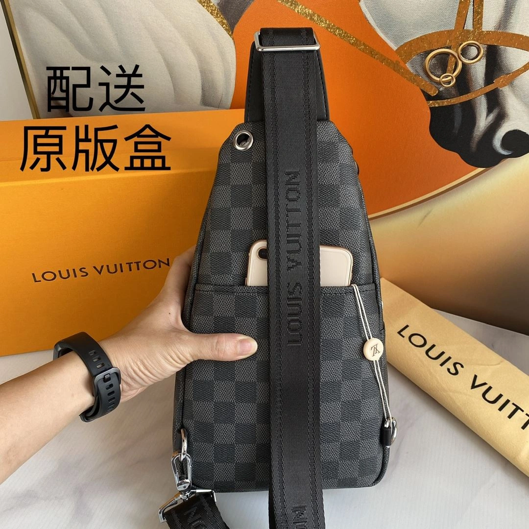 Mens Louis Vuitton Waist Chest Packs EasyMatch 91623