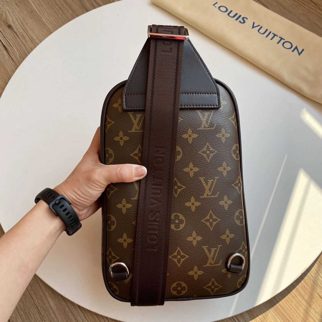 Trendy Mens Louis Vuitton Waist Chest Packs 91625