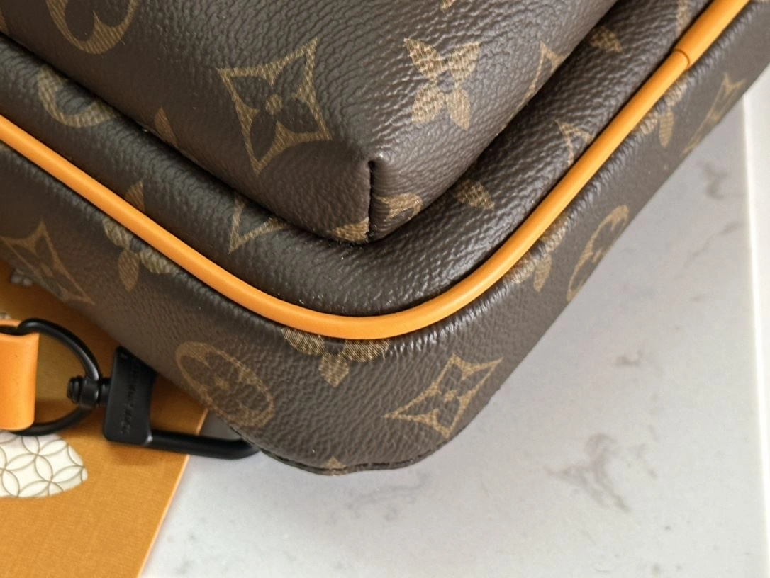 SportInspired Mens Louis Vuitton Waist Chest Packs 91613