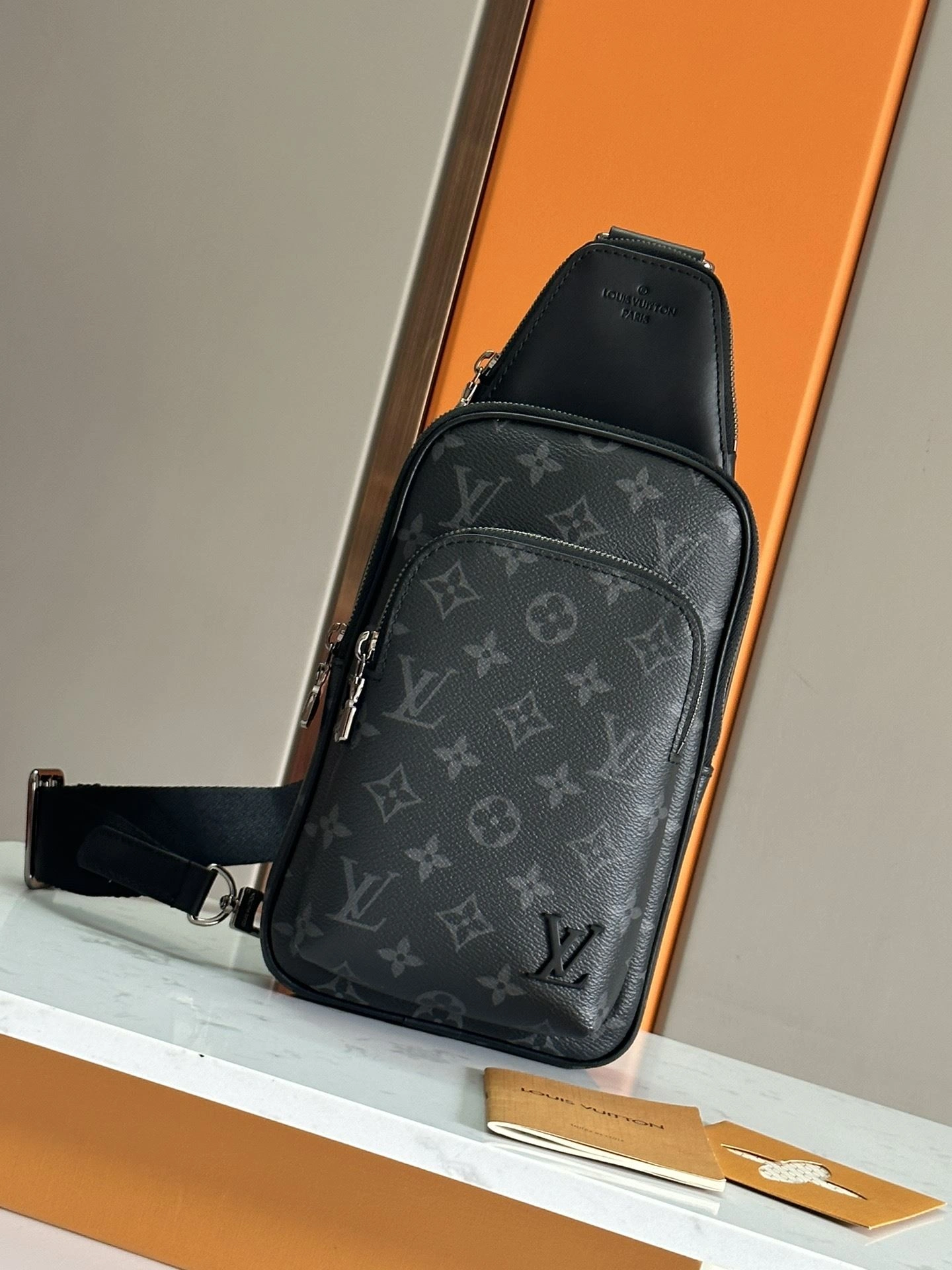 Mens Louis Vuitton Waist Chest Packs Classic 91644