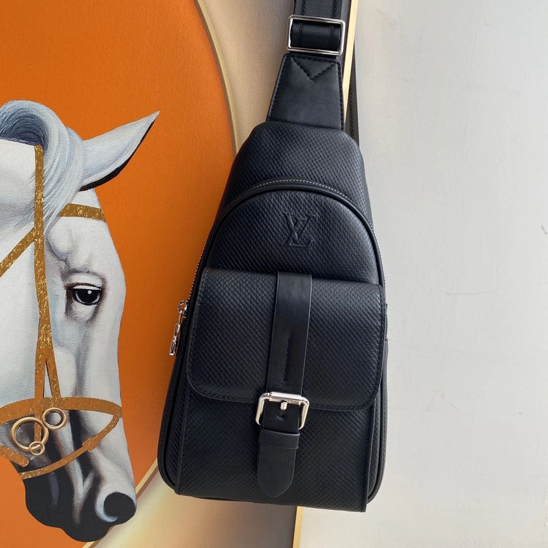 Seasonal Mens Louis Vuitton Waist Chest Packs 91650