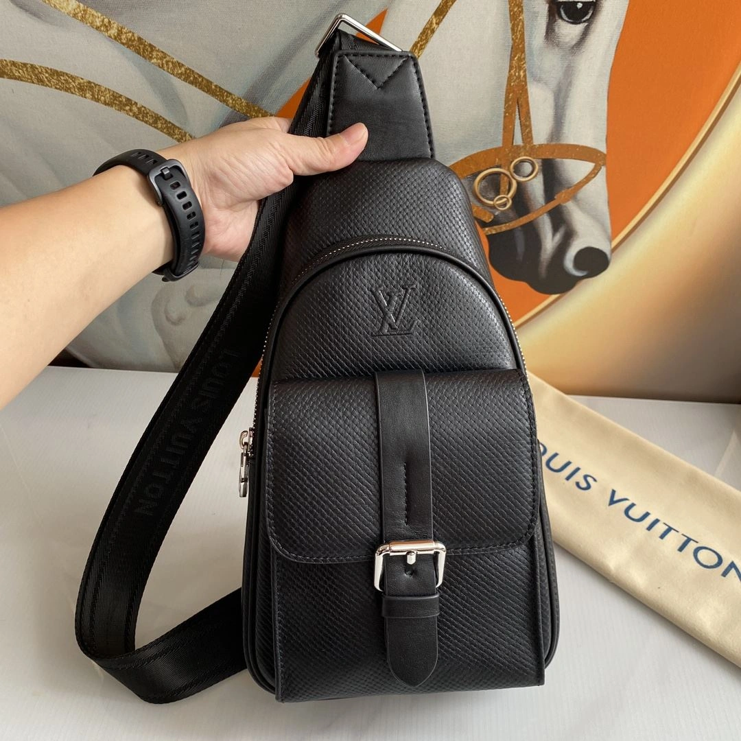 Seasonal Mens Louis Vuitton Waist Chest Packs 91650