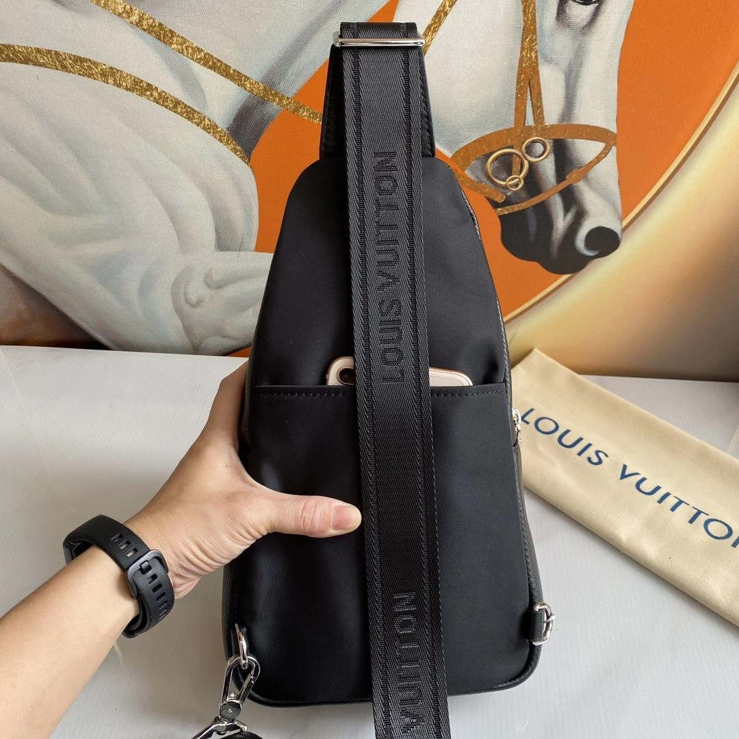 Seasonal Mens Louis Vuitton Waist Chest Packs 91650