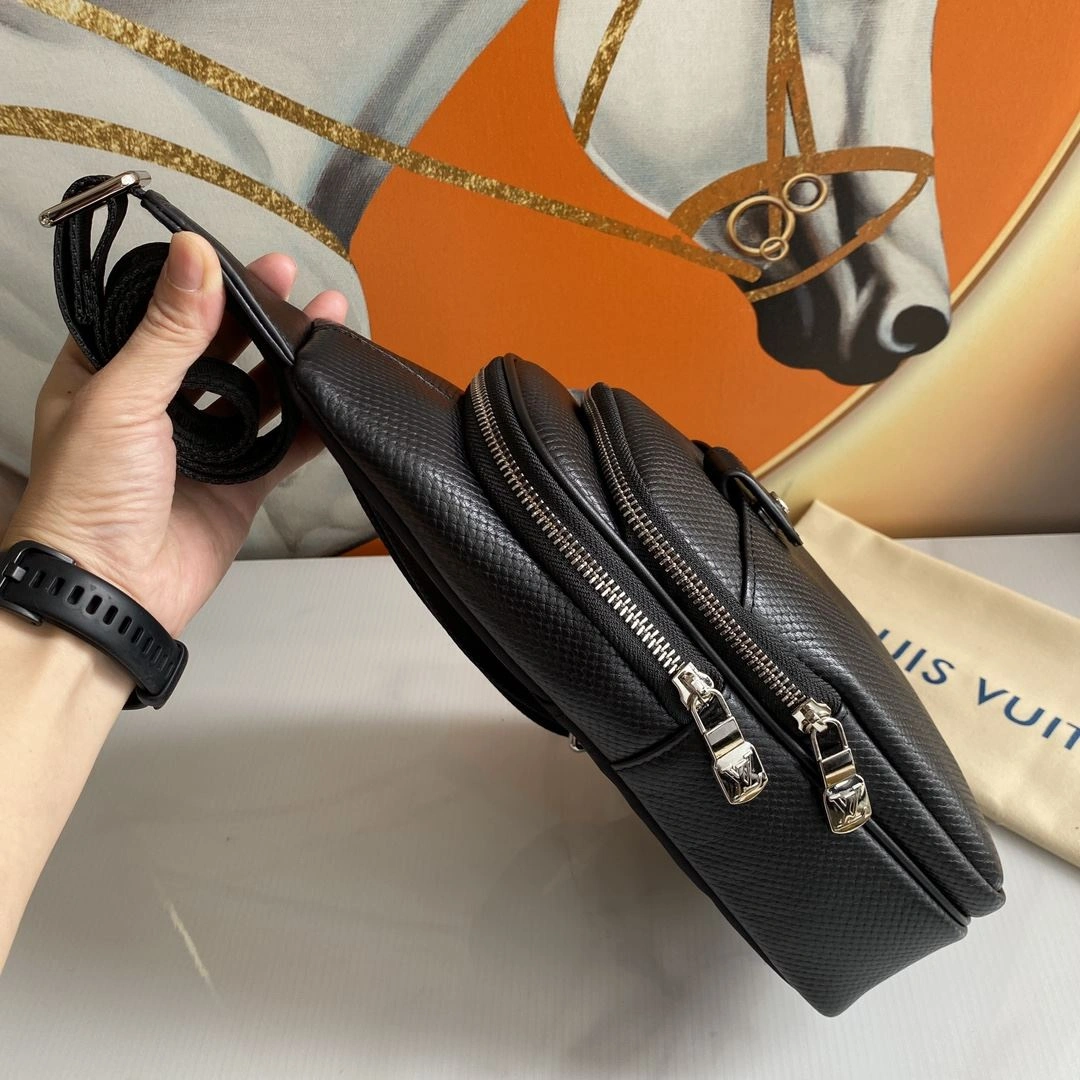 MultiPurpose Mens Louis Vuitton Waist Chest Packs 91609