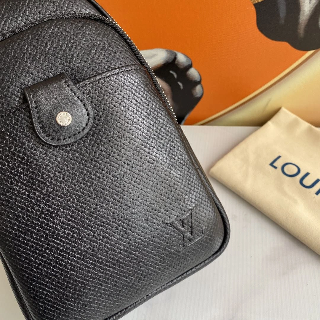 MultiPurpose Mens Louis Vuitton Waist Chest Packs 91609