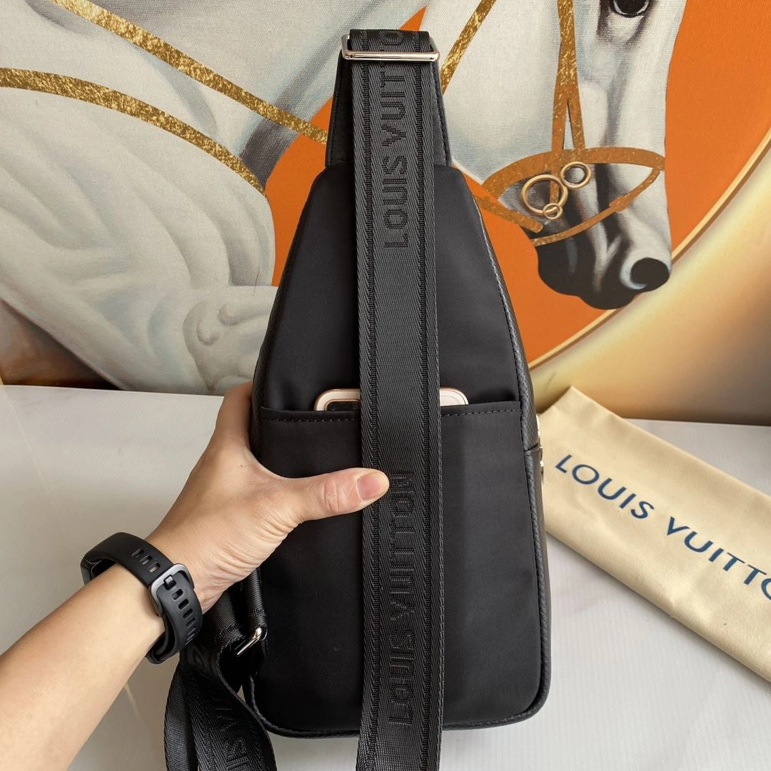 MultiPurpose Mens Louis Vuitton Waist Chest Packs 91609
