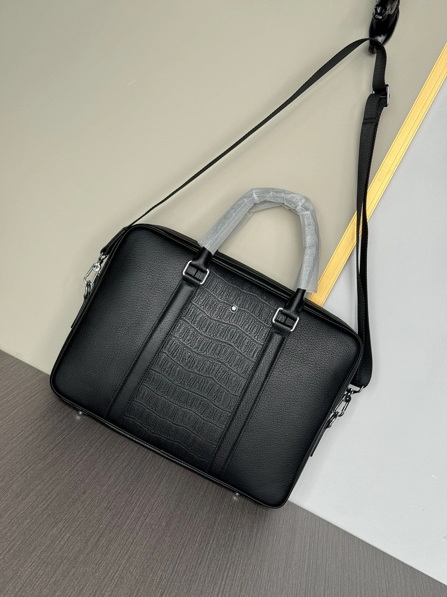 GoAnywhere Mens Montblanc Briefcases 92604