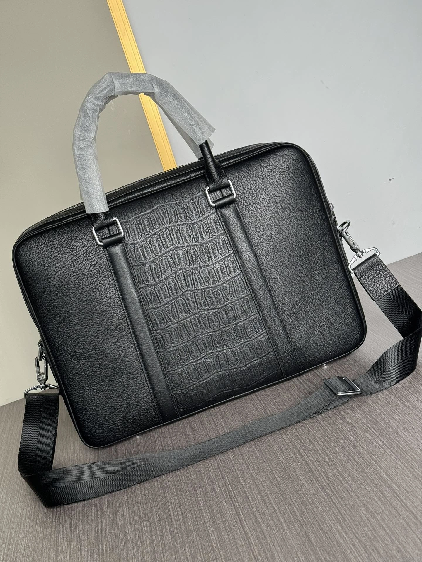GoAnywhere Mens Montblanc Briefcases 92604