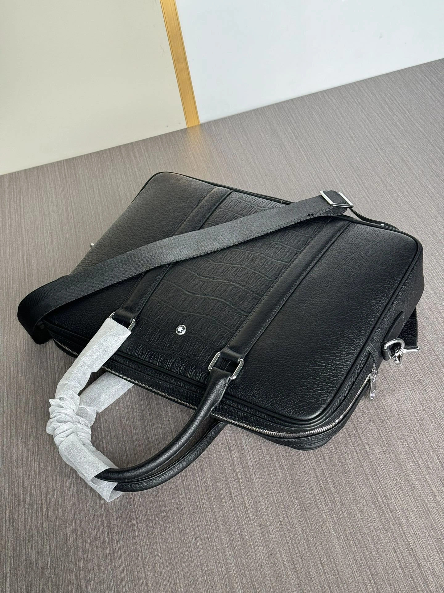 GoAnywhere Mens Montblanc Briefcases 92604