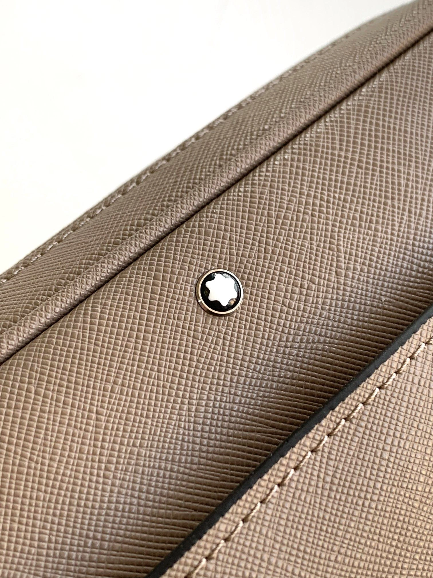 SoftTouch Mens Montblanc Clutch Bags 91588