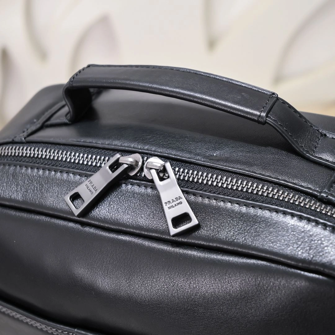 Mens Prada Backpacks Durable 90753