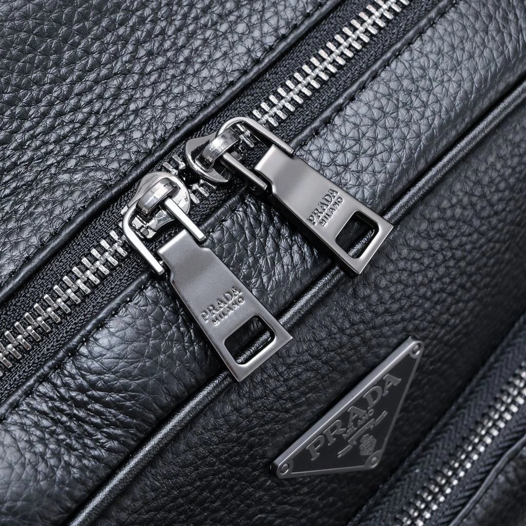 Elegant Mens Prada Backpacks 90751