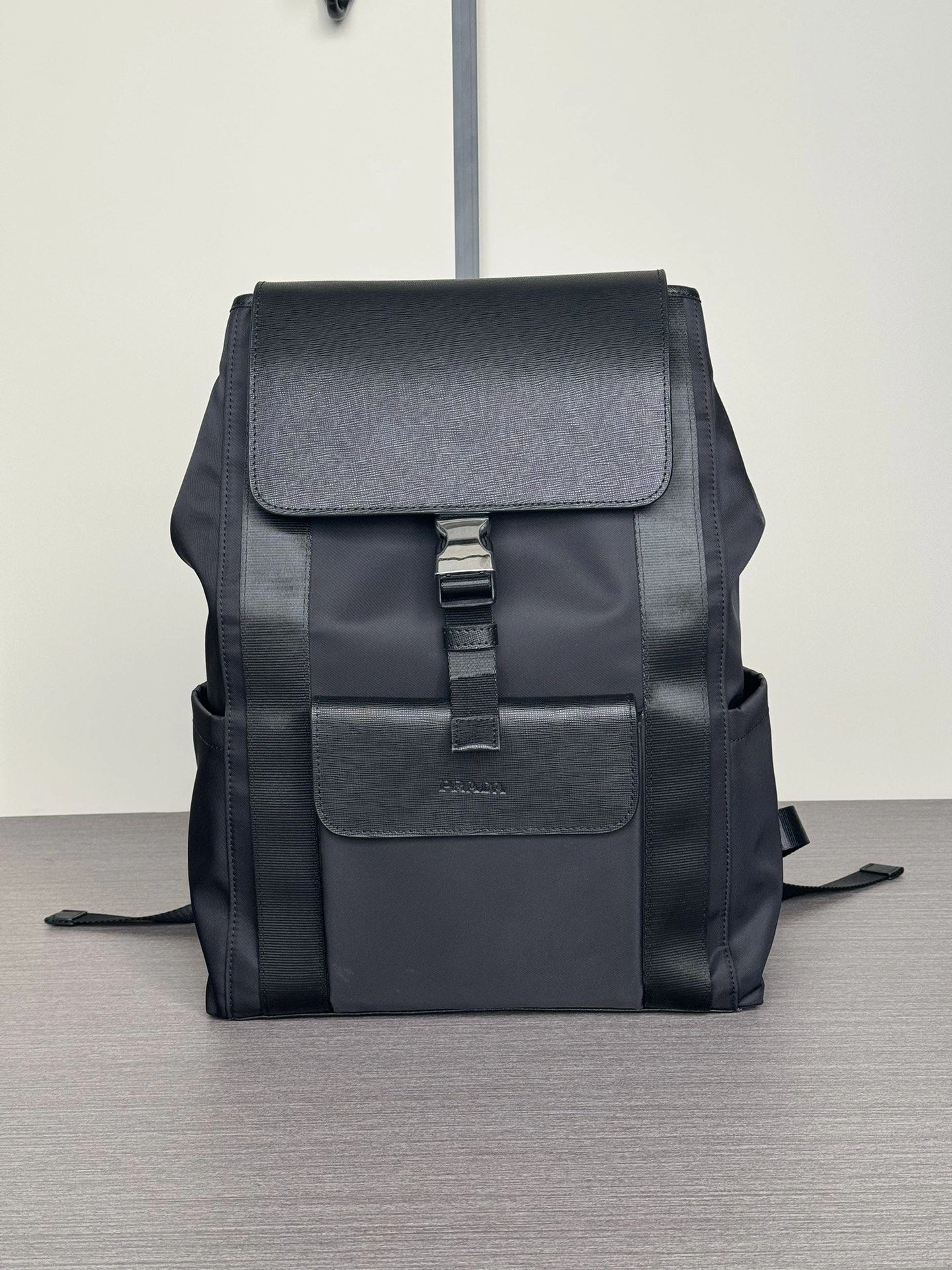Trendsetting Mens Prada Backpacks 92480