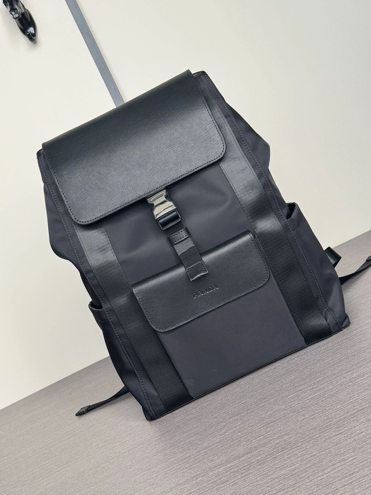 Trendsetting Mens Prada Backpacks 92480