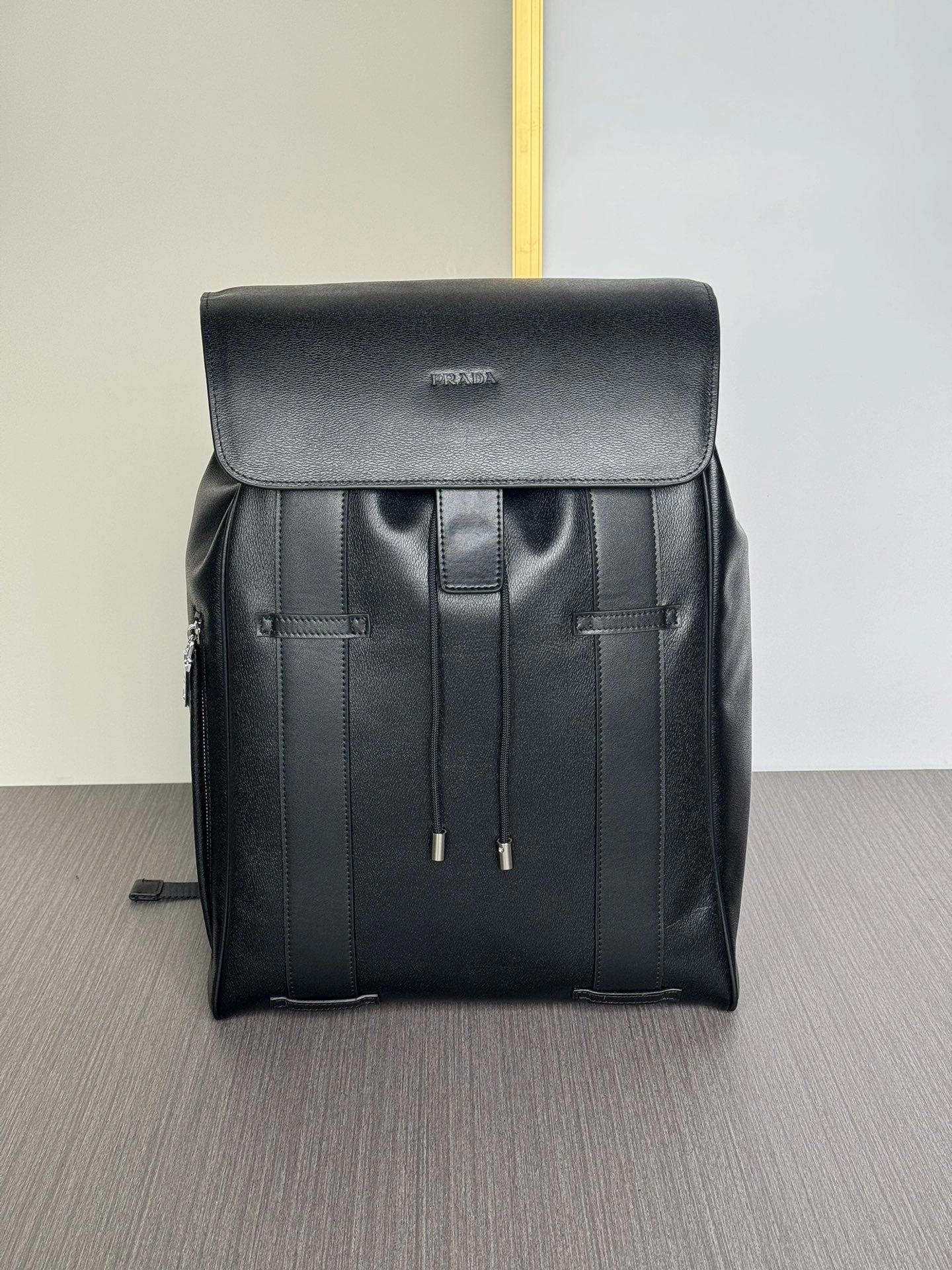 Mens Prada Backpacks ModernLook 92482