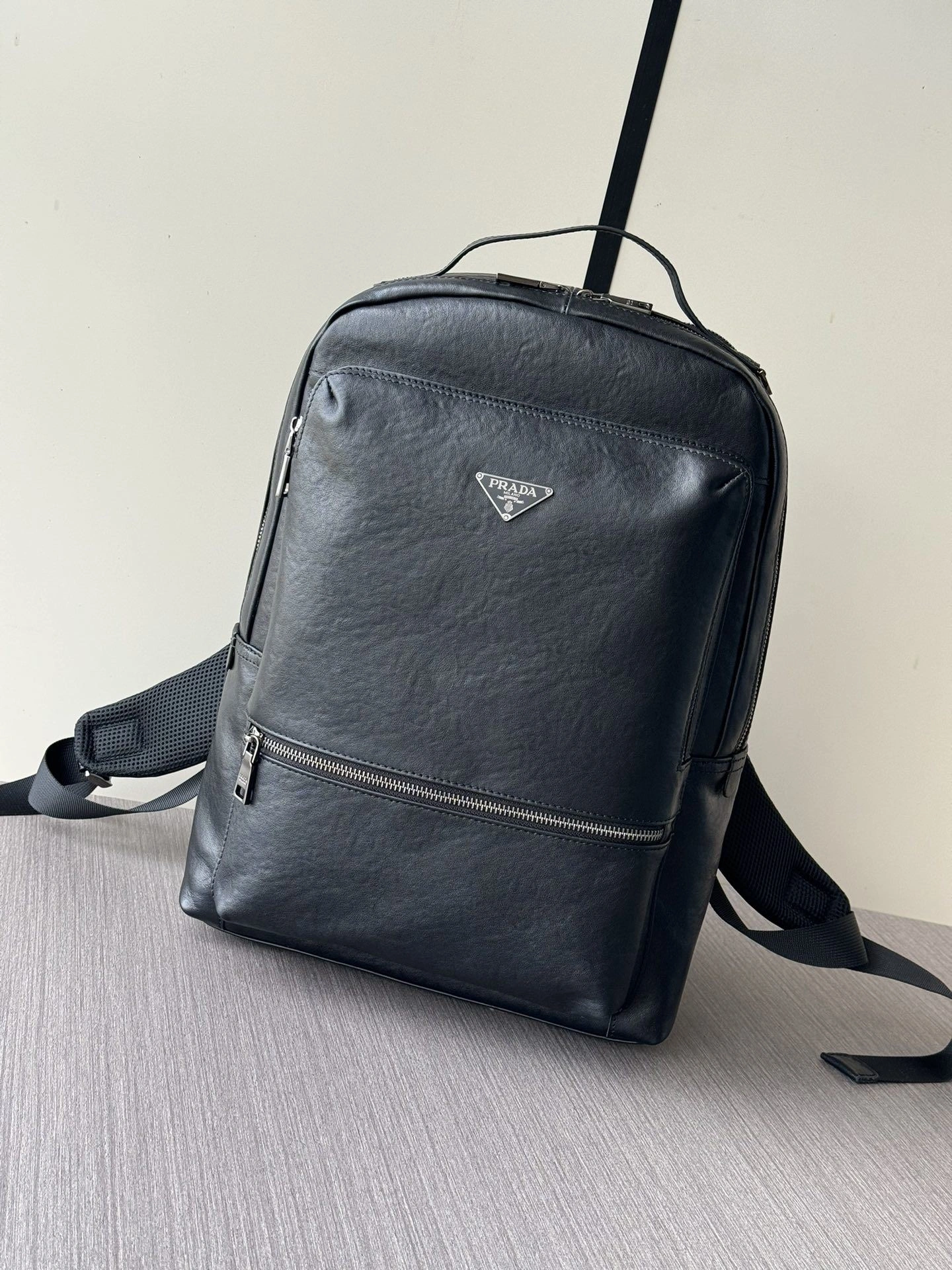 Mens Prada Backpacks ModernLook 92547
