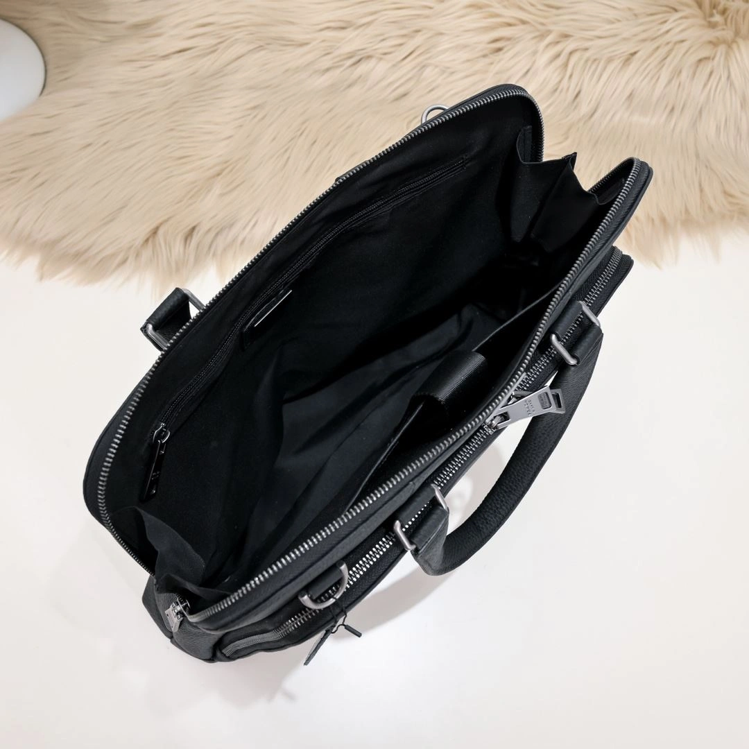 WellDesigned Mens Prada Briefcases 90744