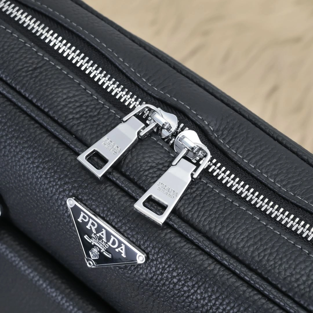 QuickDry Mens Prada Briefcases 90762