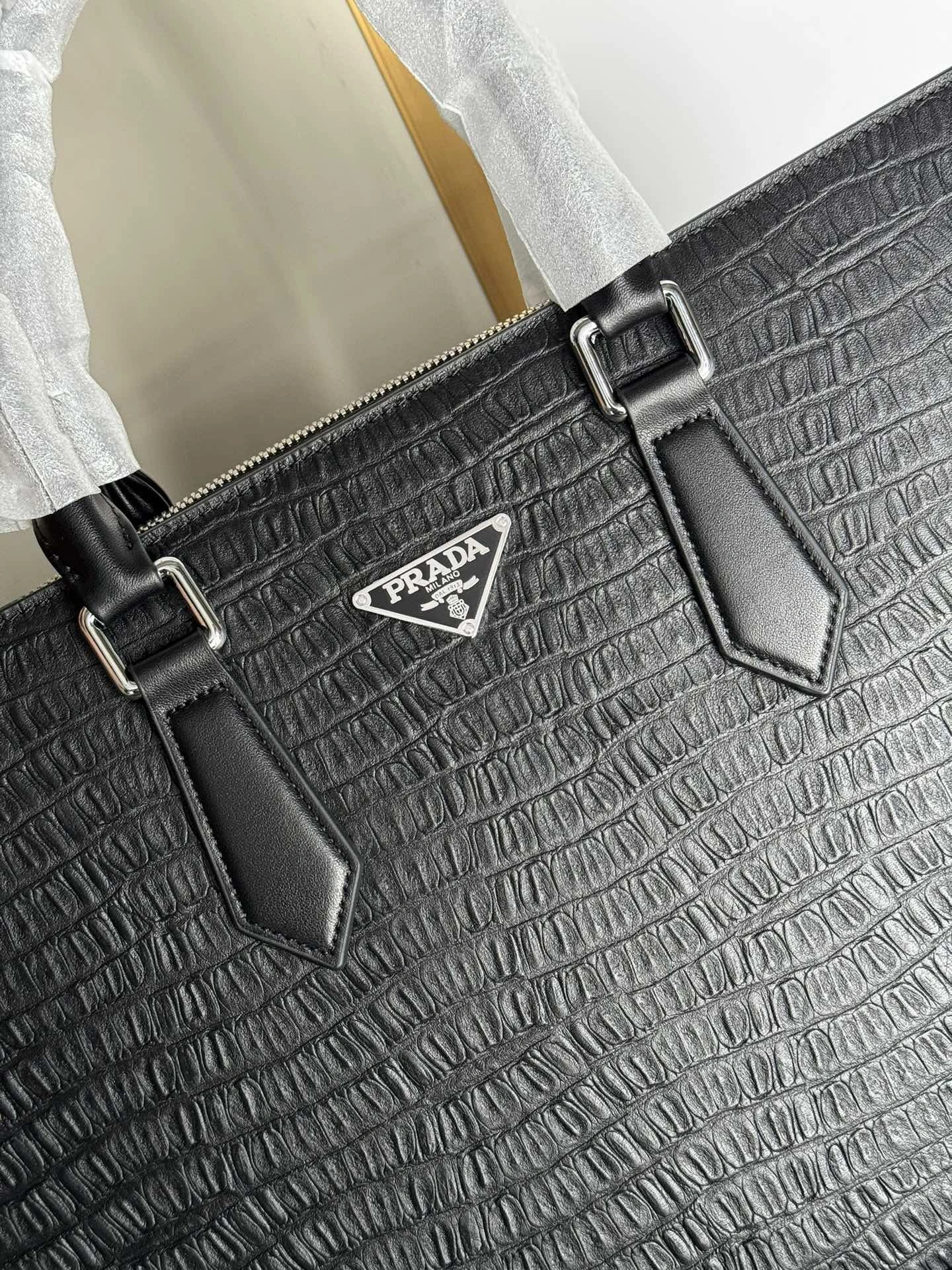 Mens Prada Briefcases Lightweight 92501