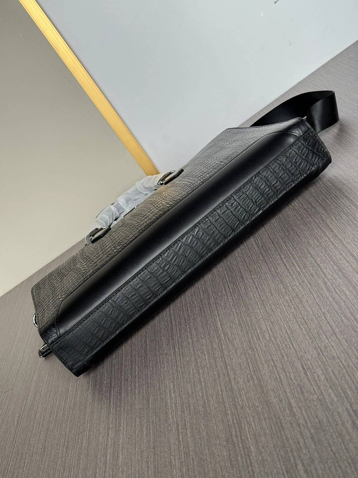 Mens Prada Briefcases Lightweight 92501