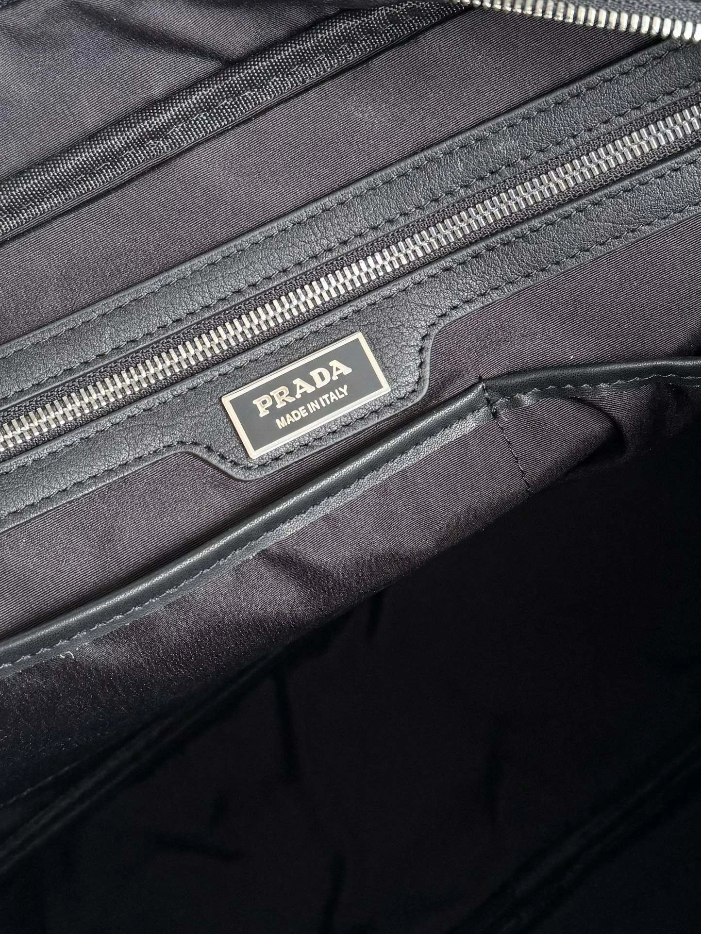 FastDry Mens Prada Briefcases 92432