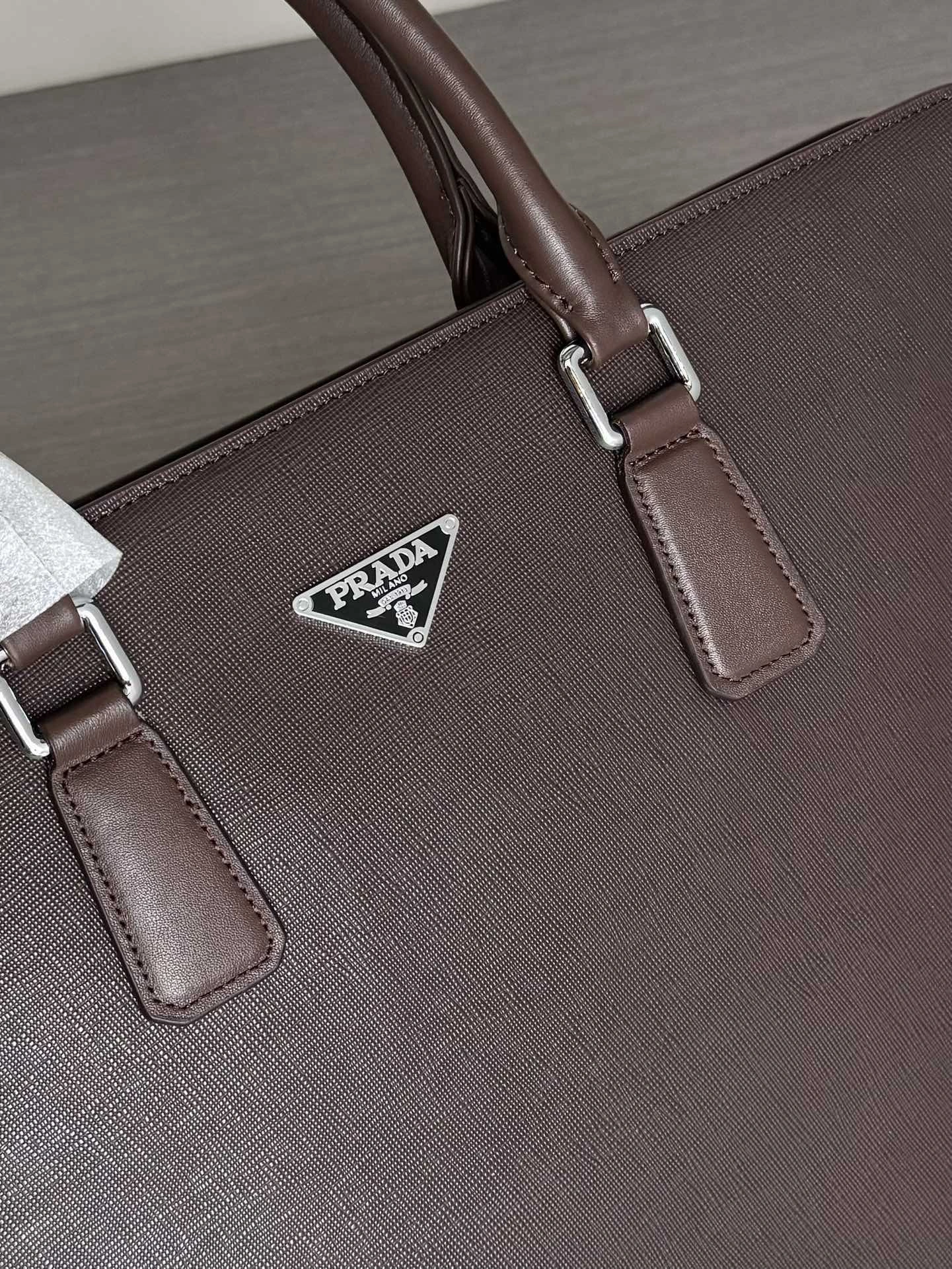 Mens Prada Briefcases ModernLook 92497