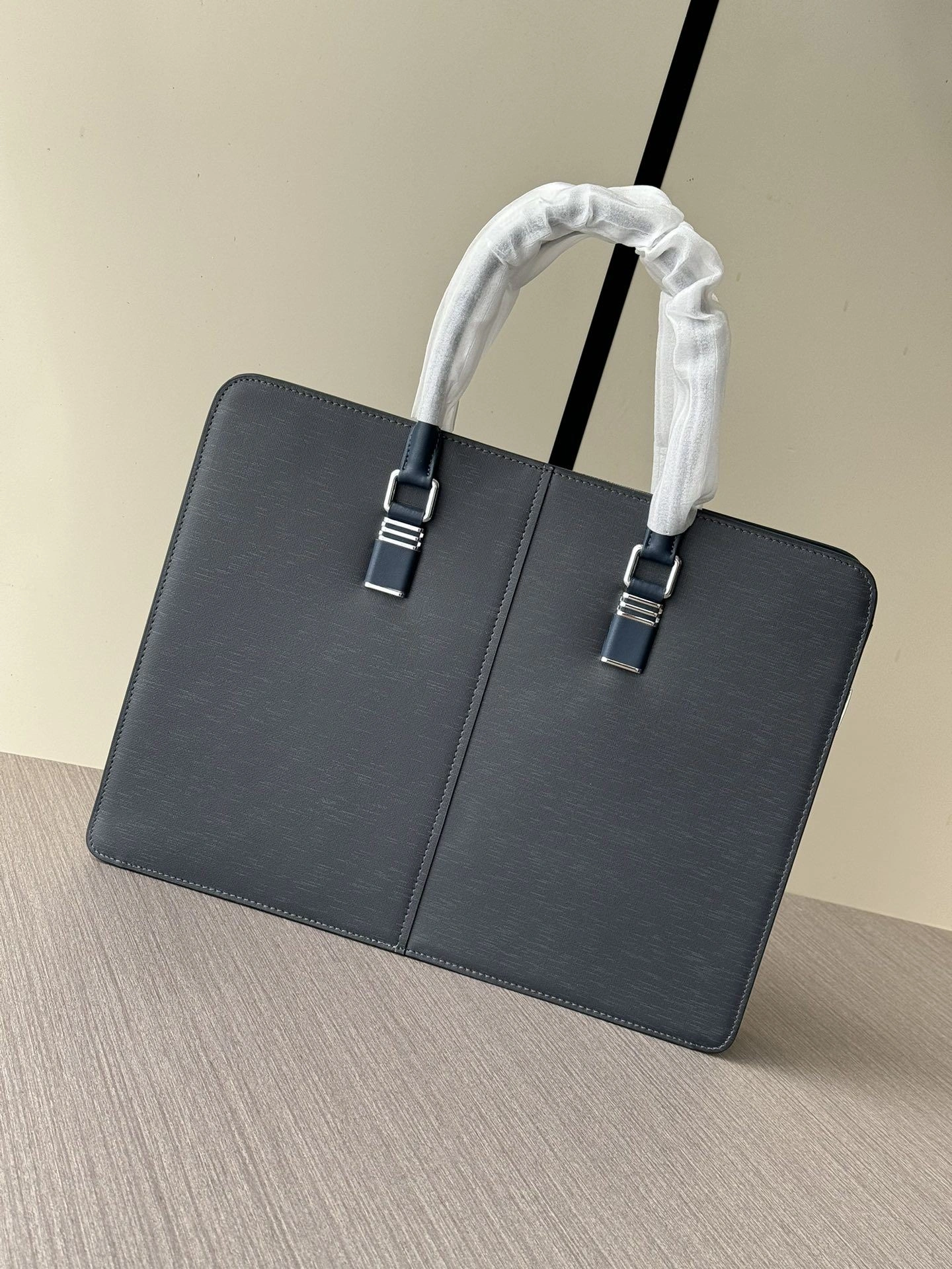 Mens Prada Briefcases Snug 92460