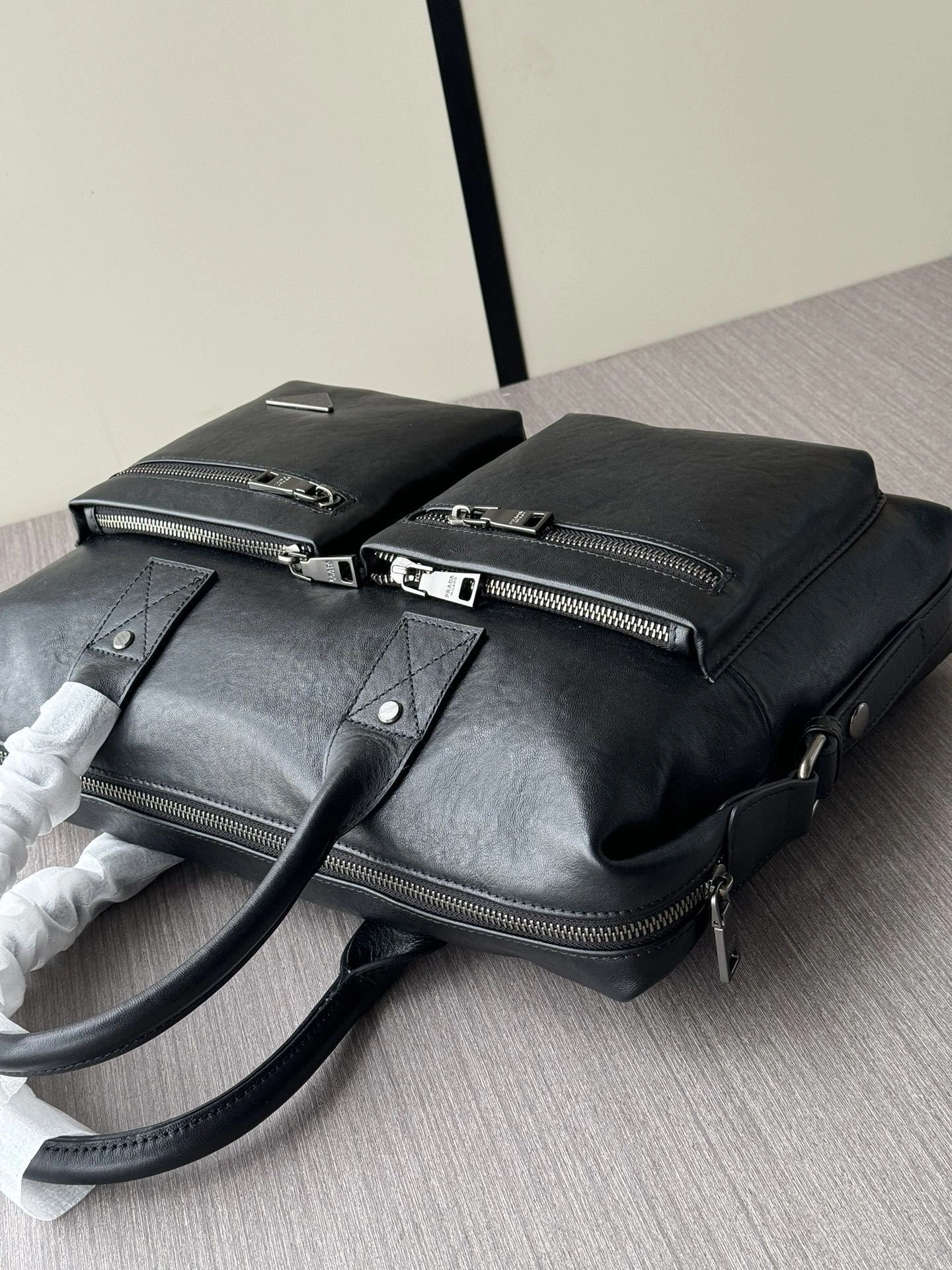 RelaxedFit Mens Prada Briefcases 92420
