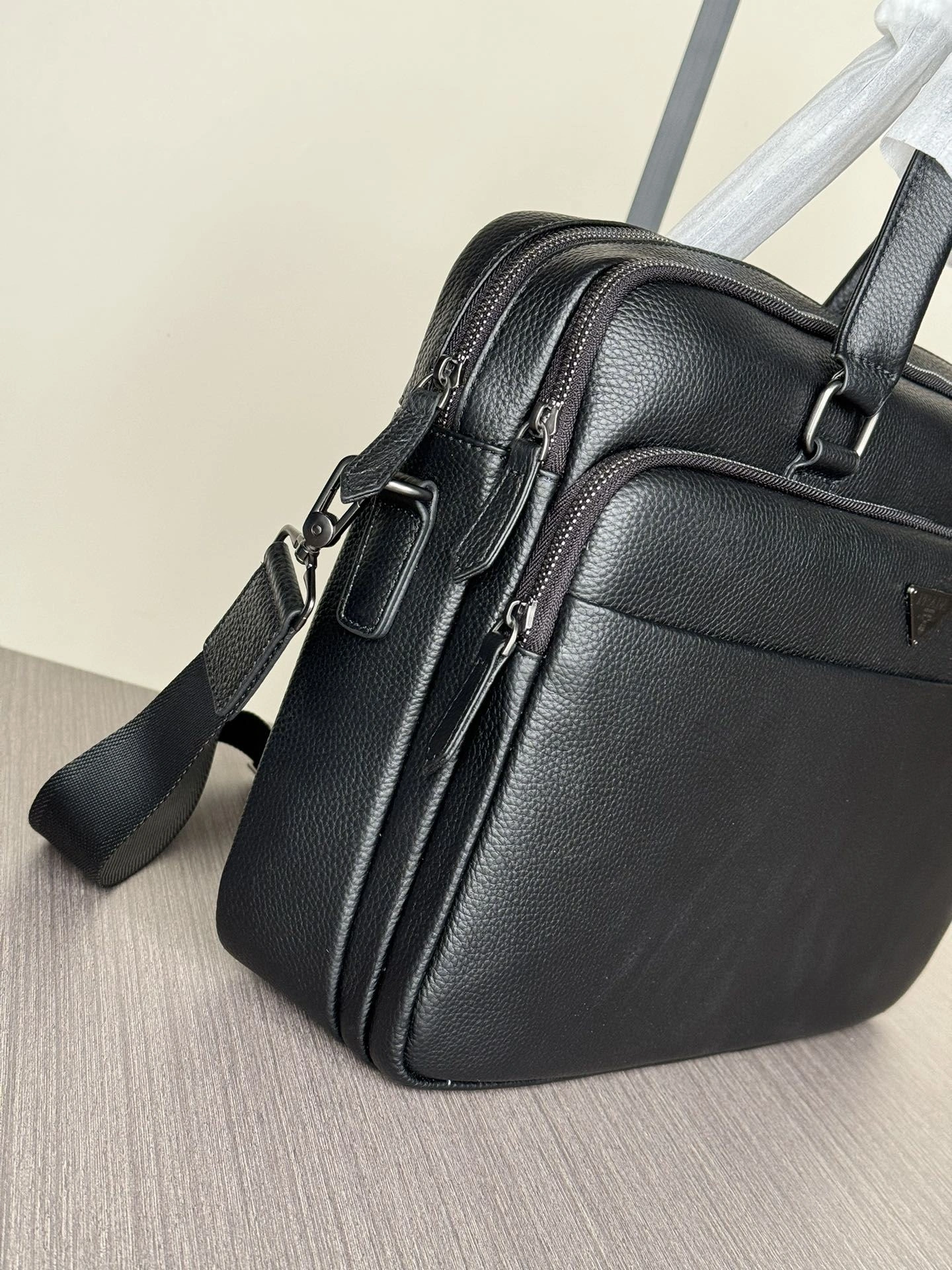 UrbanStyle Mens Prada Briefcases 92419