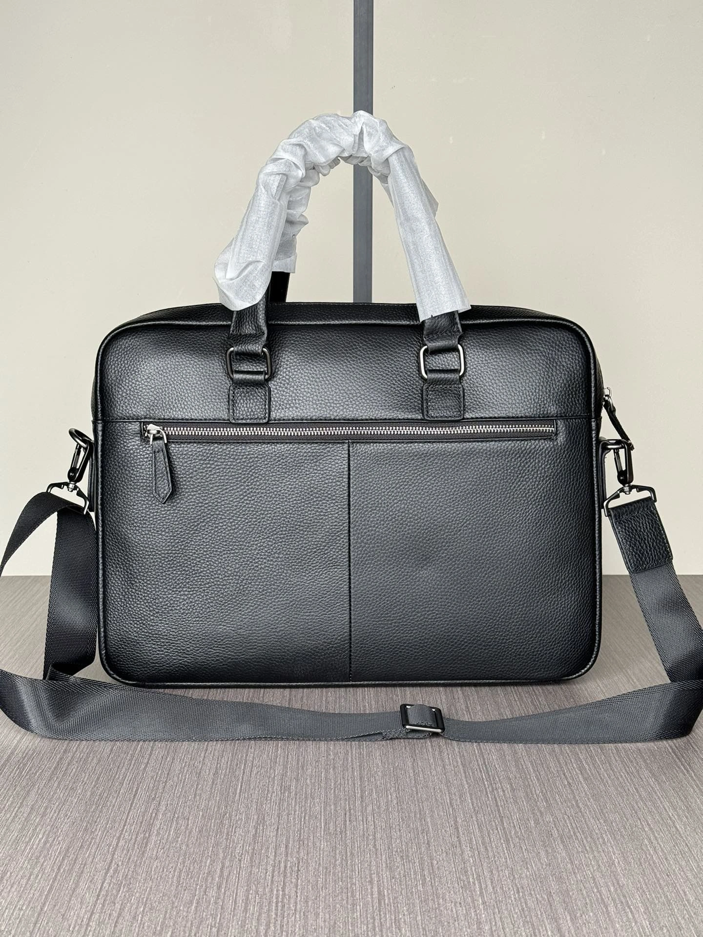UrbanStyle Mens Prada Briefcases 92419