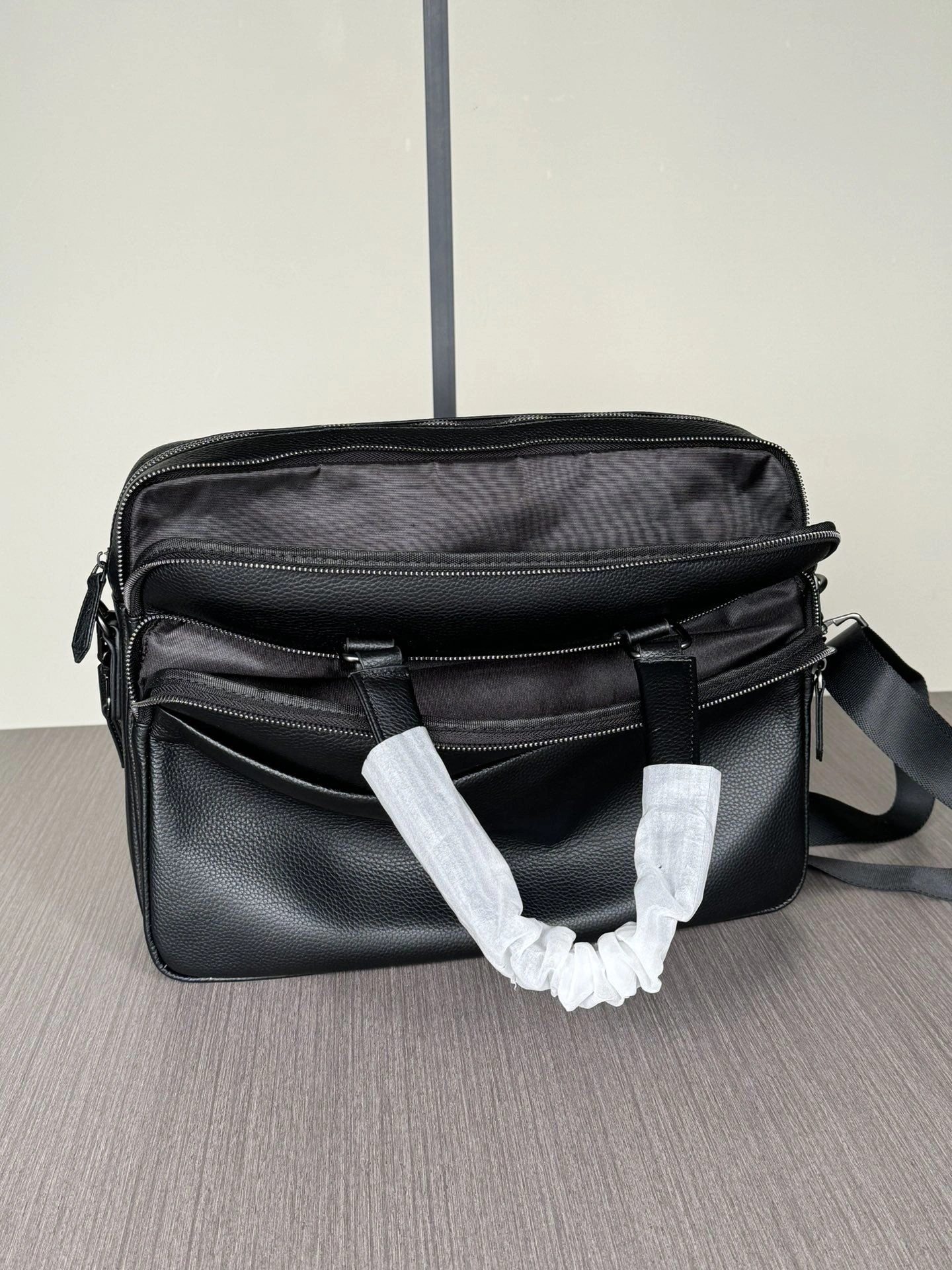 UrbanStyle Mens Prada Briefcases 92419