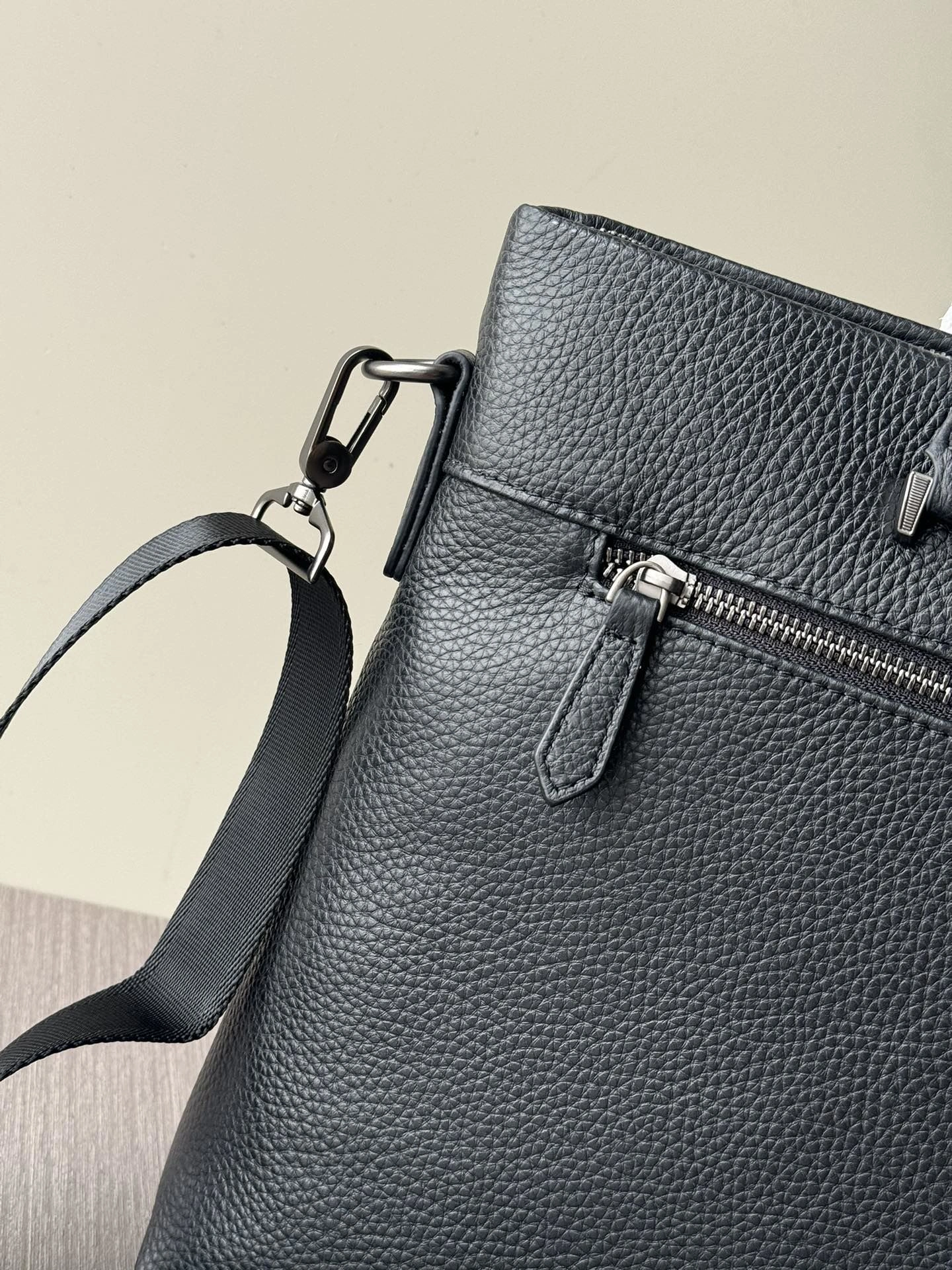 OdorResistant Mens Prada Briefcases 92414