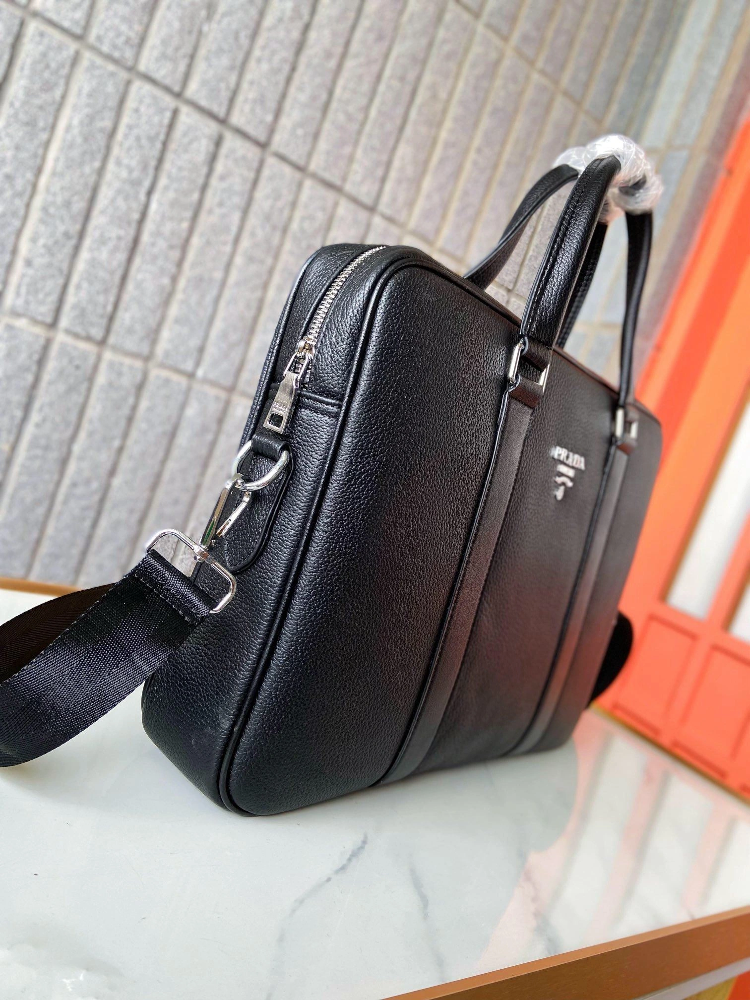 Mens Prada Briefcases Lightweight 92408