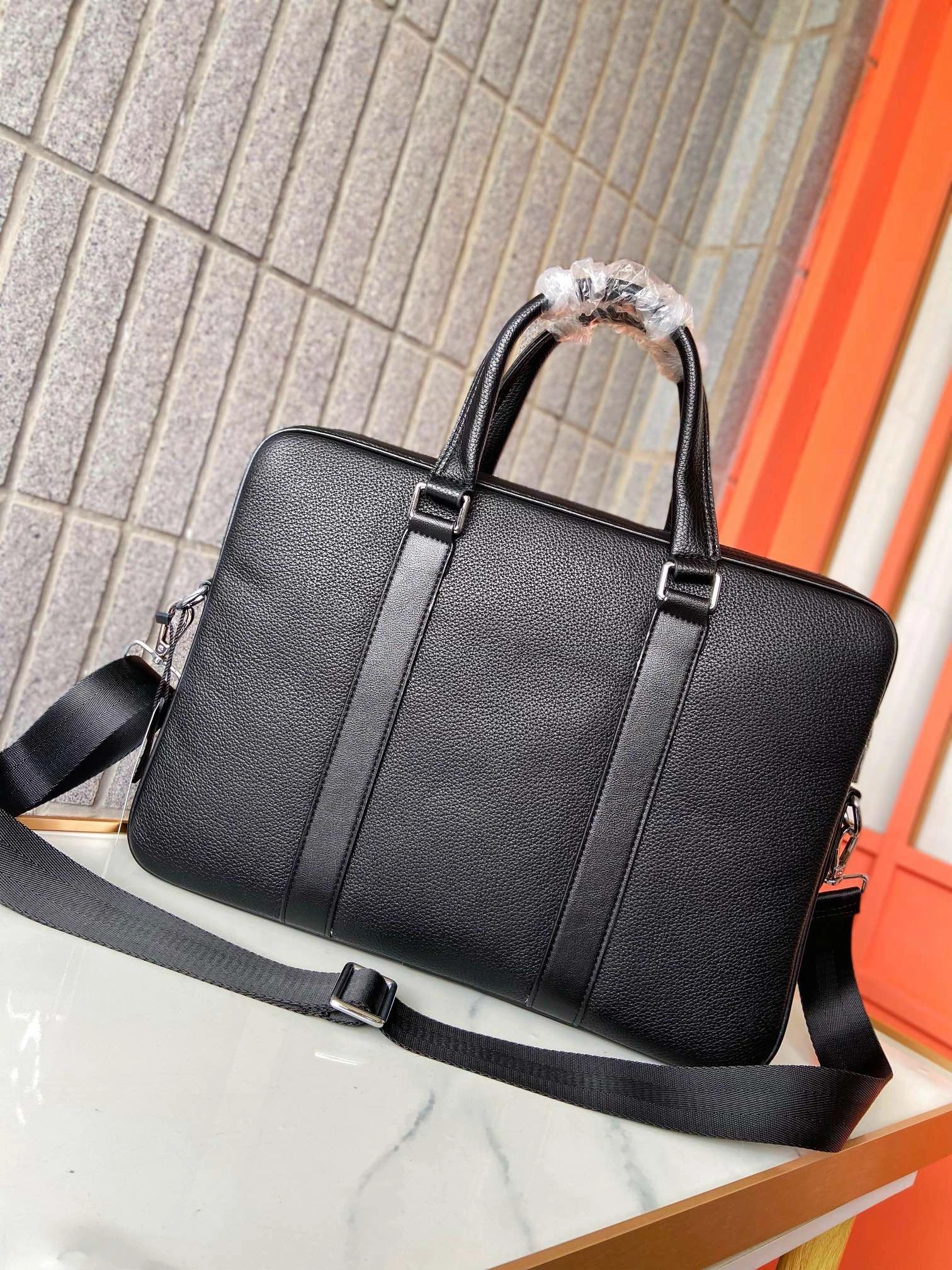 Mens Prada Briefcases Lightweight 92408