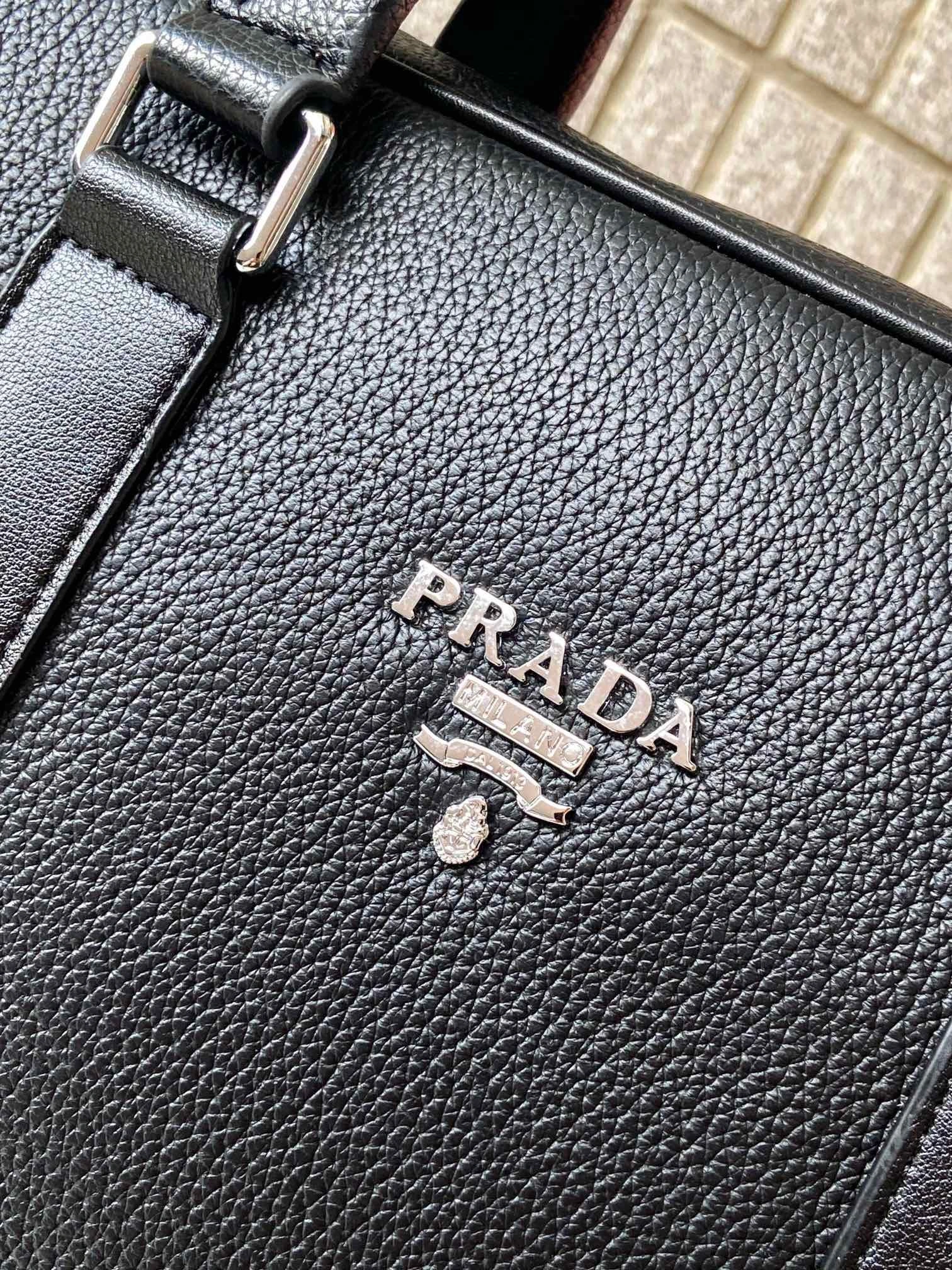 Mens Prada Briefcases Lightweight 92408