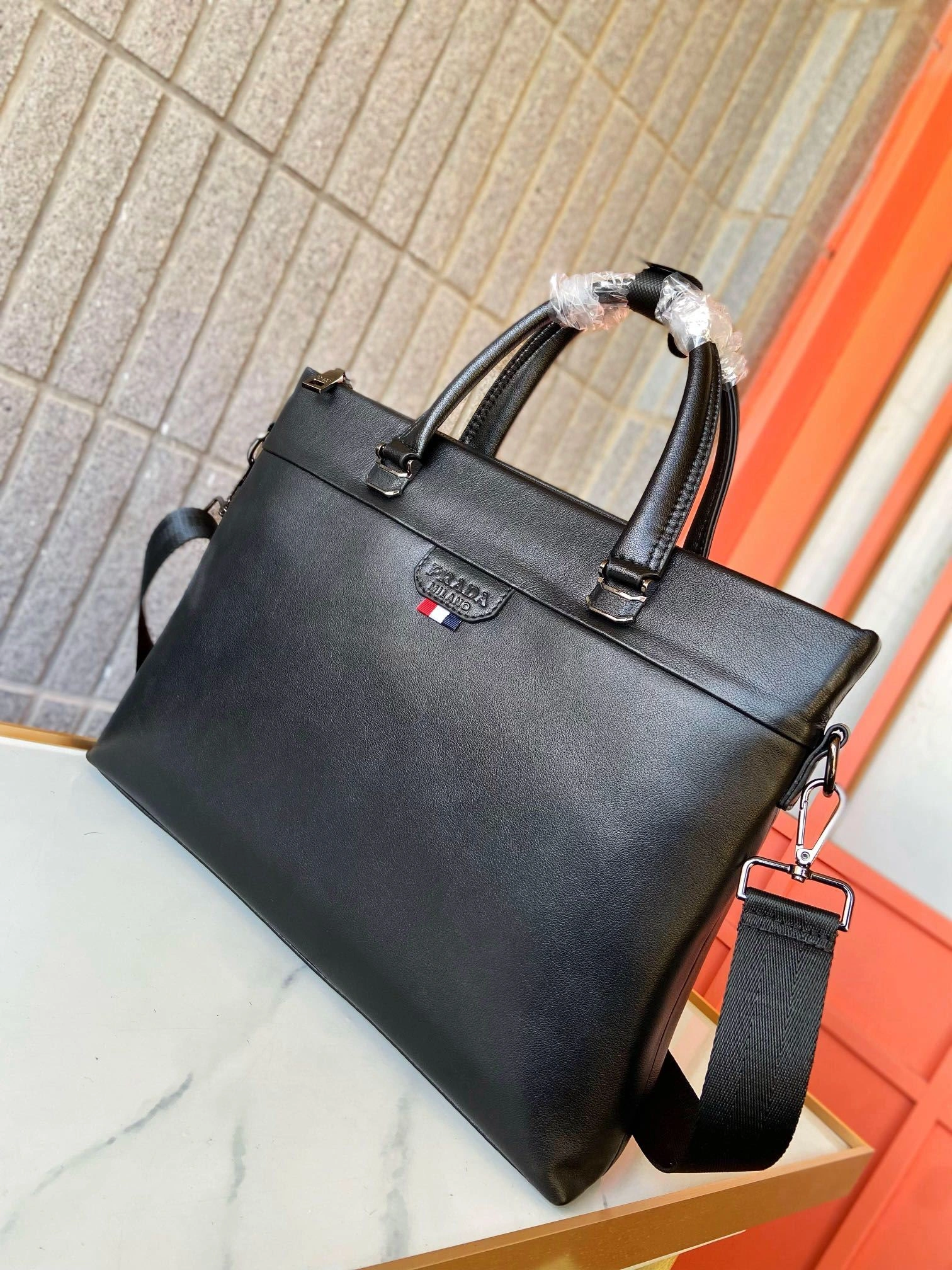 Mens Prada Briefcases Timeless 92407