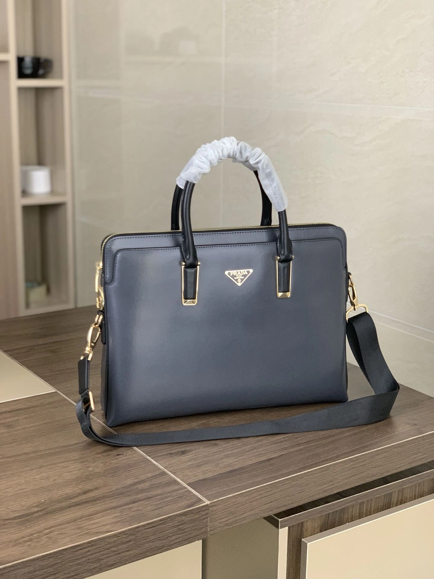 Mens Prada Briefcases Durable 92406