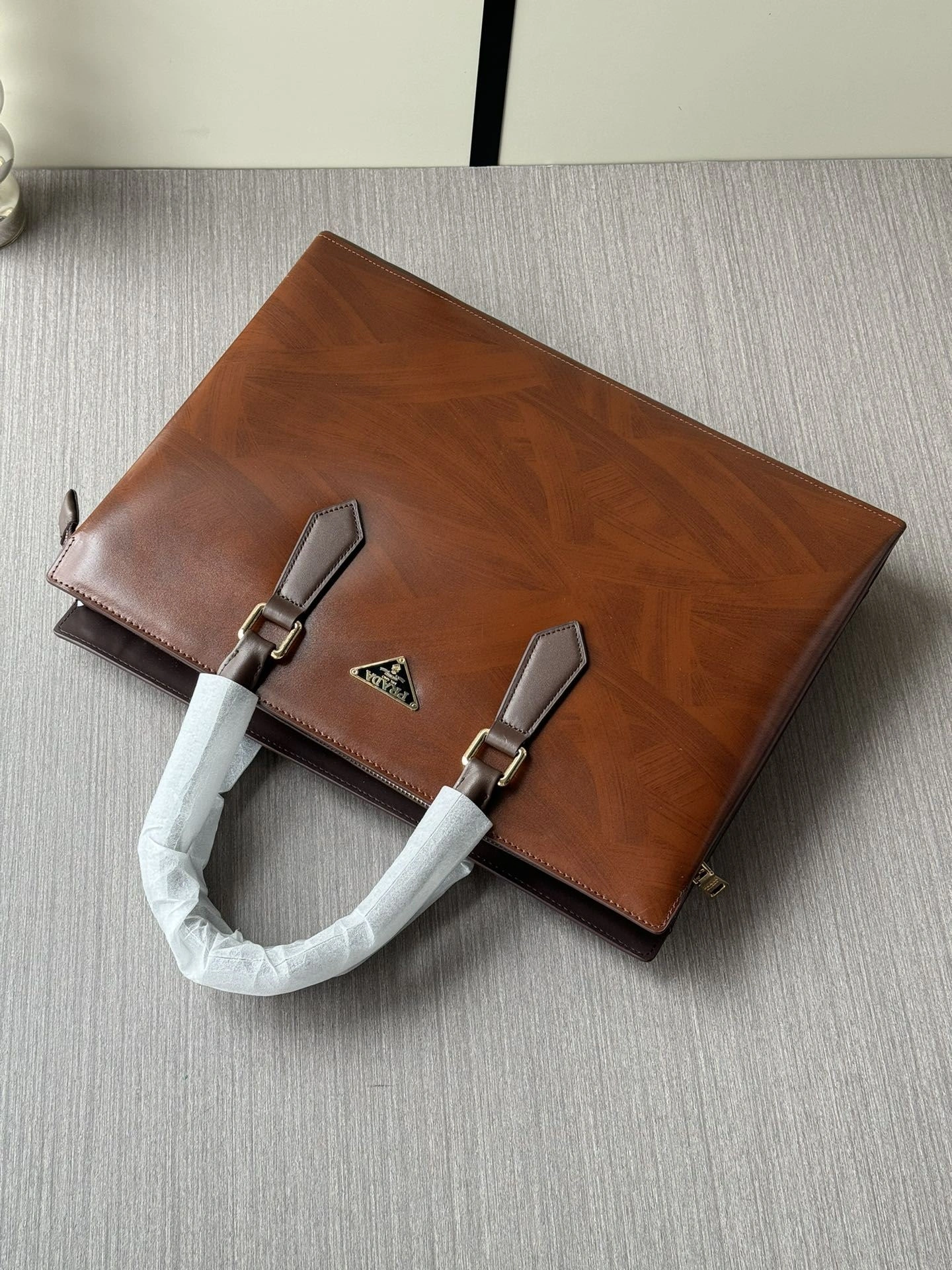 Mens Prada Briefcases Comfortable 92399