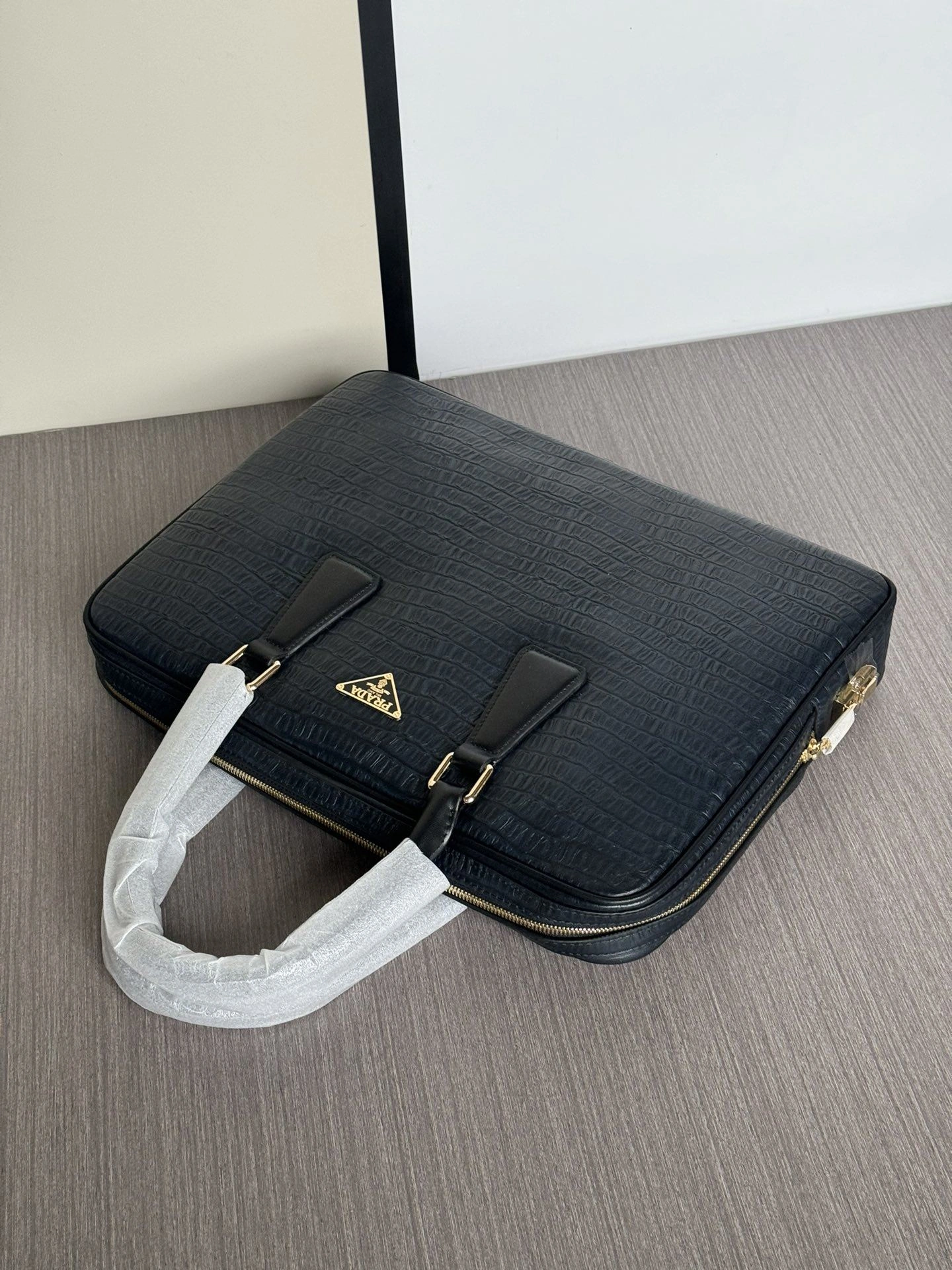 Mens Prada Briefcases Supportive 92392