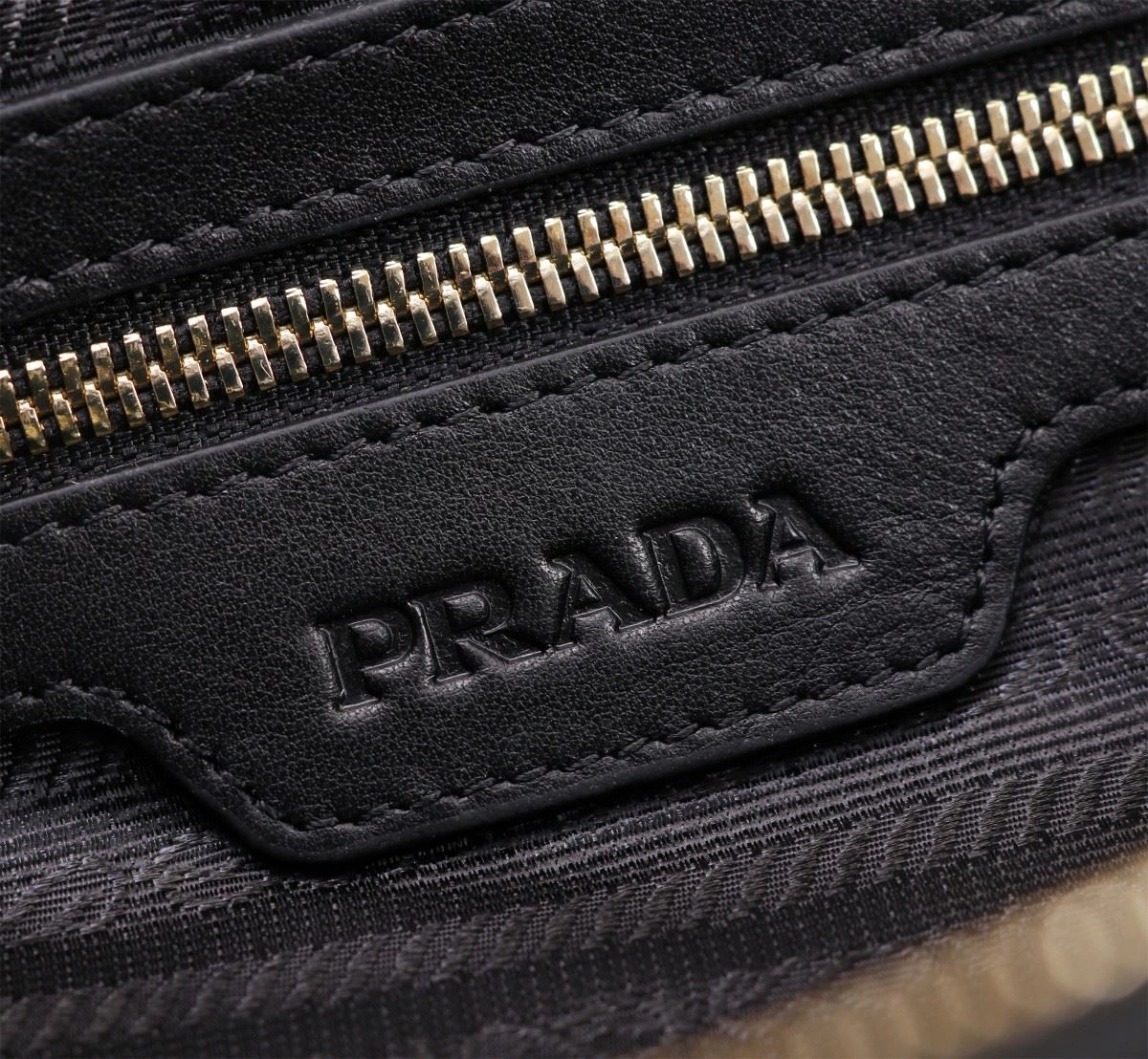 Mens Prada Briefcases Compact 92391