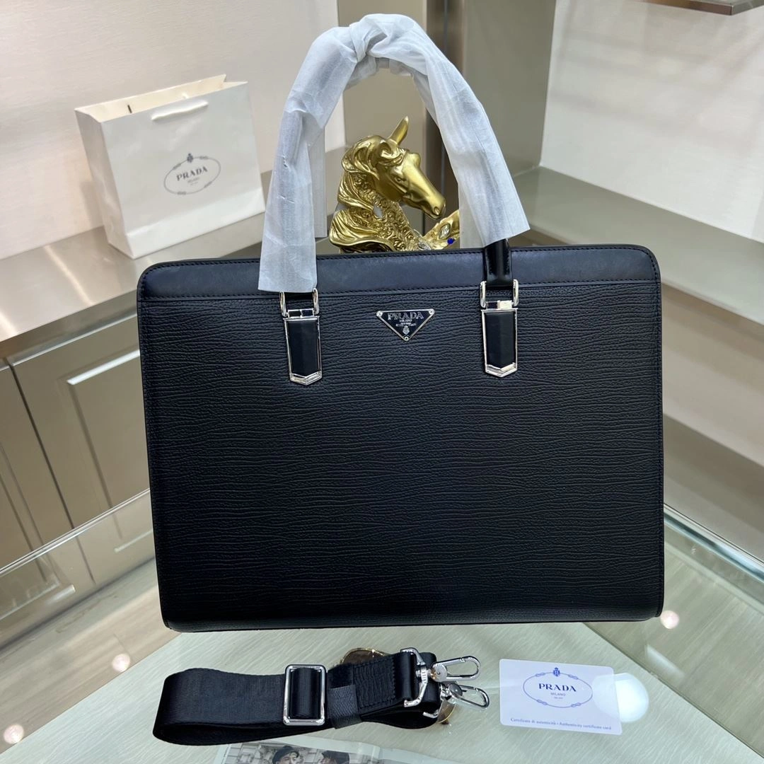 Mens Prada Briefcases WaterResistant 91557