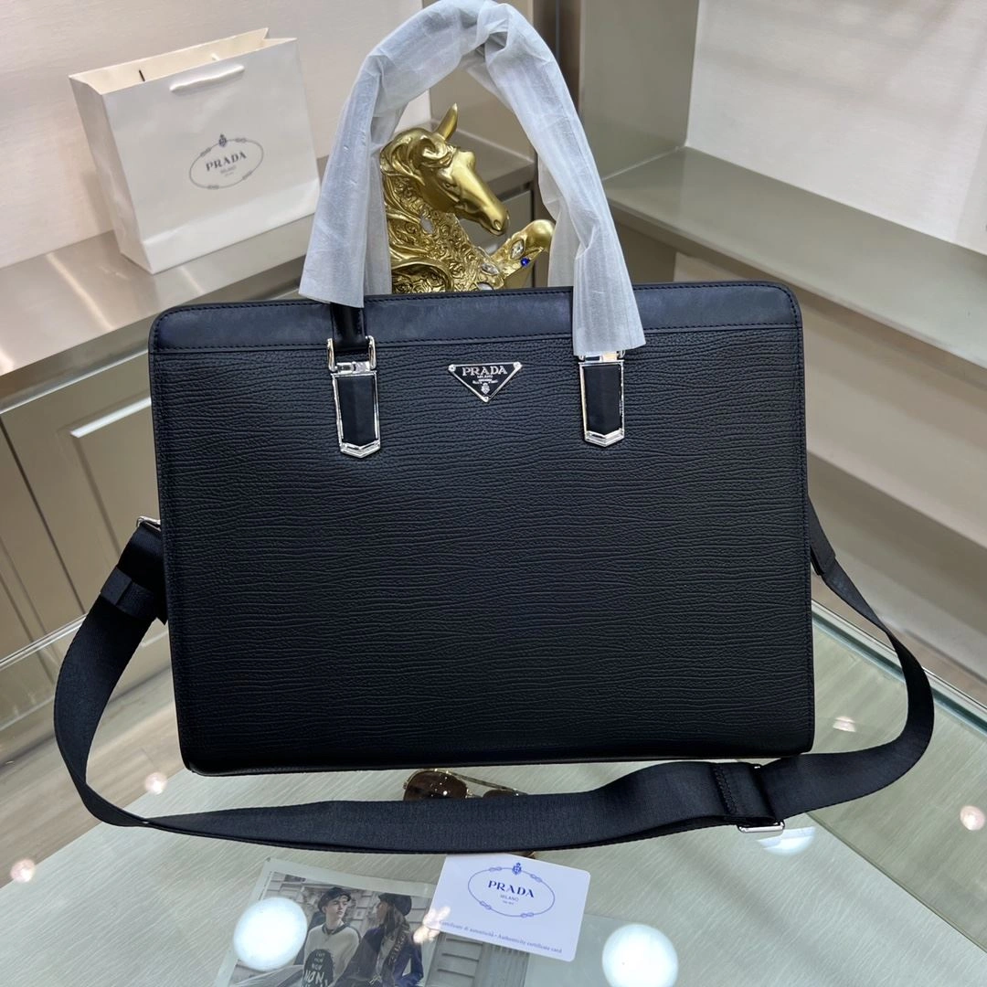 Mens Prada Briefcases WaterResistant 91557