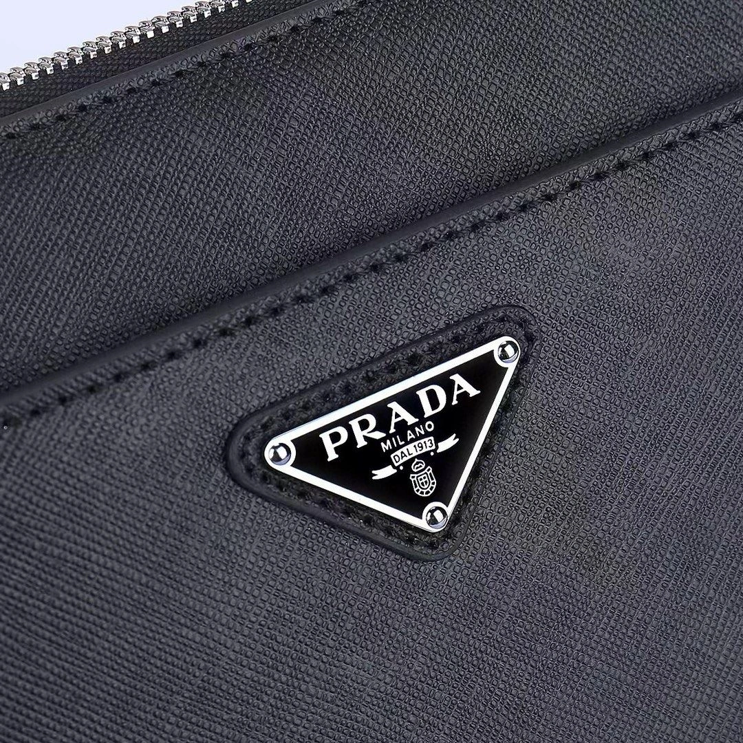 EyeCatching Mens Prada Clutch Bags 90705