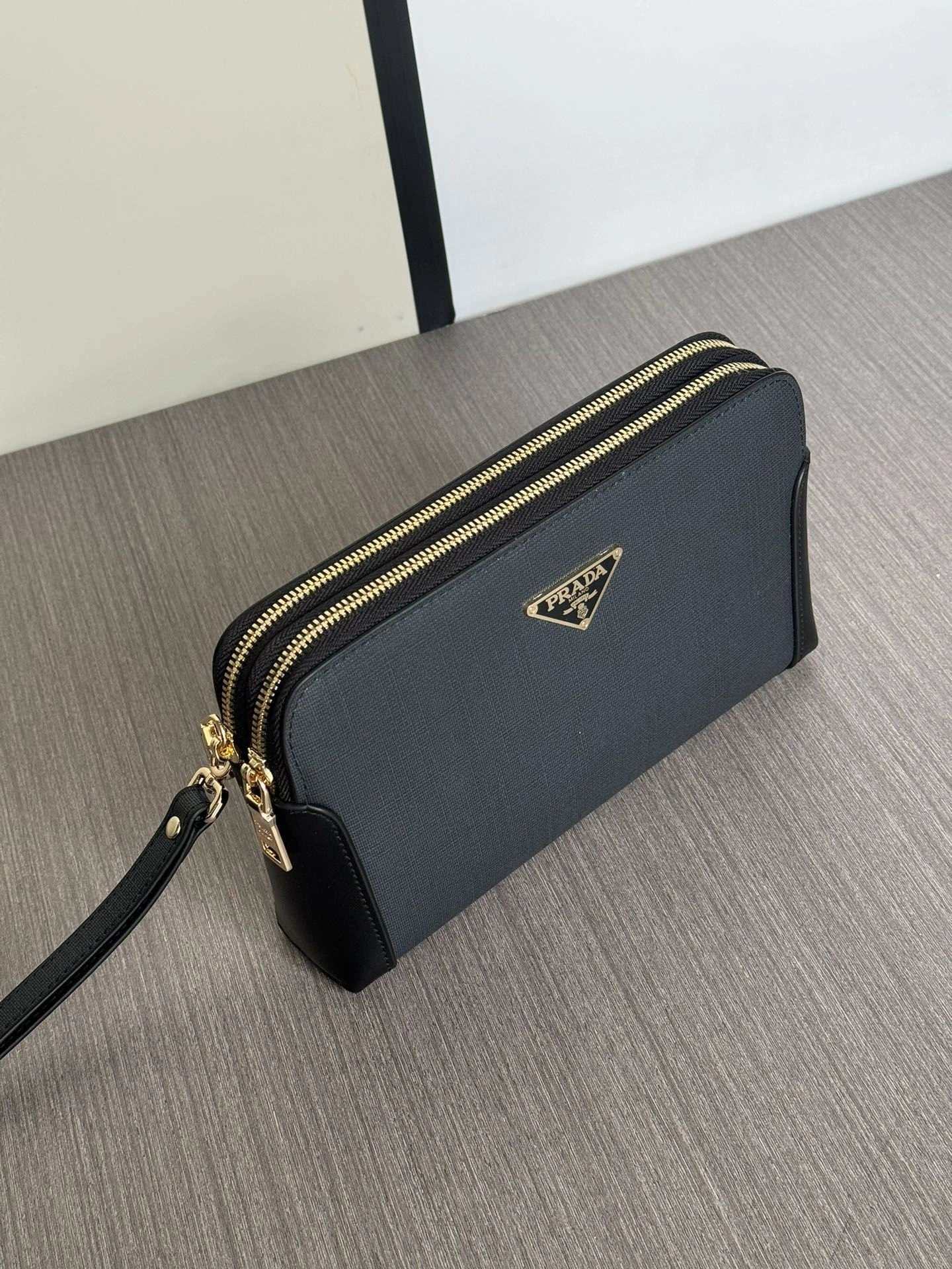 Mens Prada Clutch Bags EyeCatching 92380