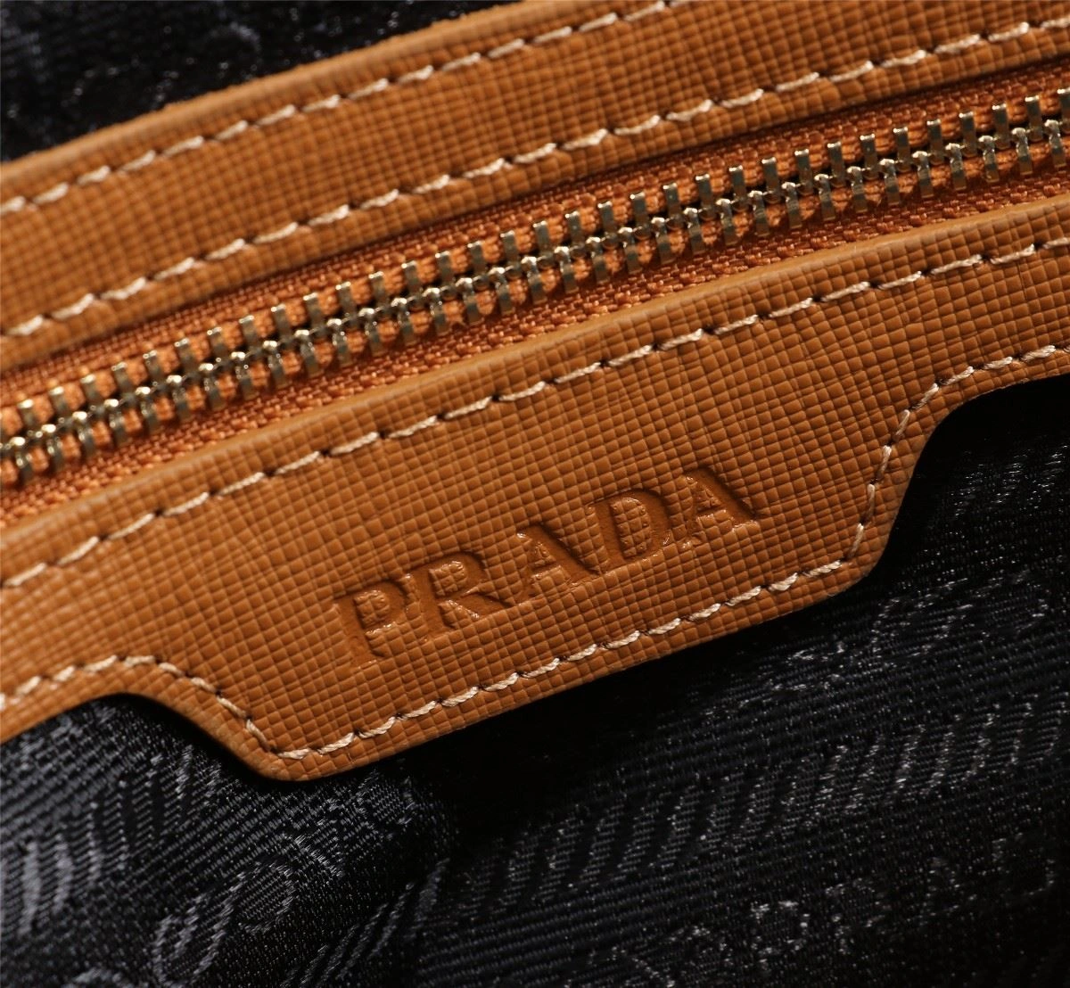 ZipUp Mens Prada Clutch Bags 92375