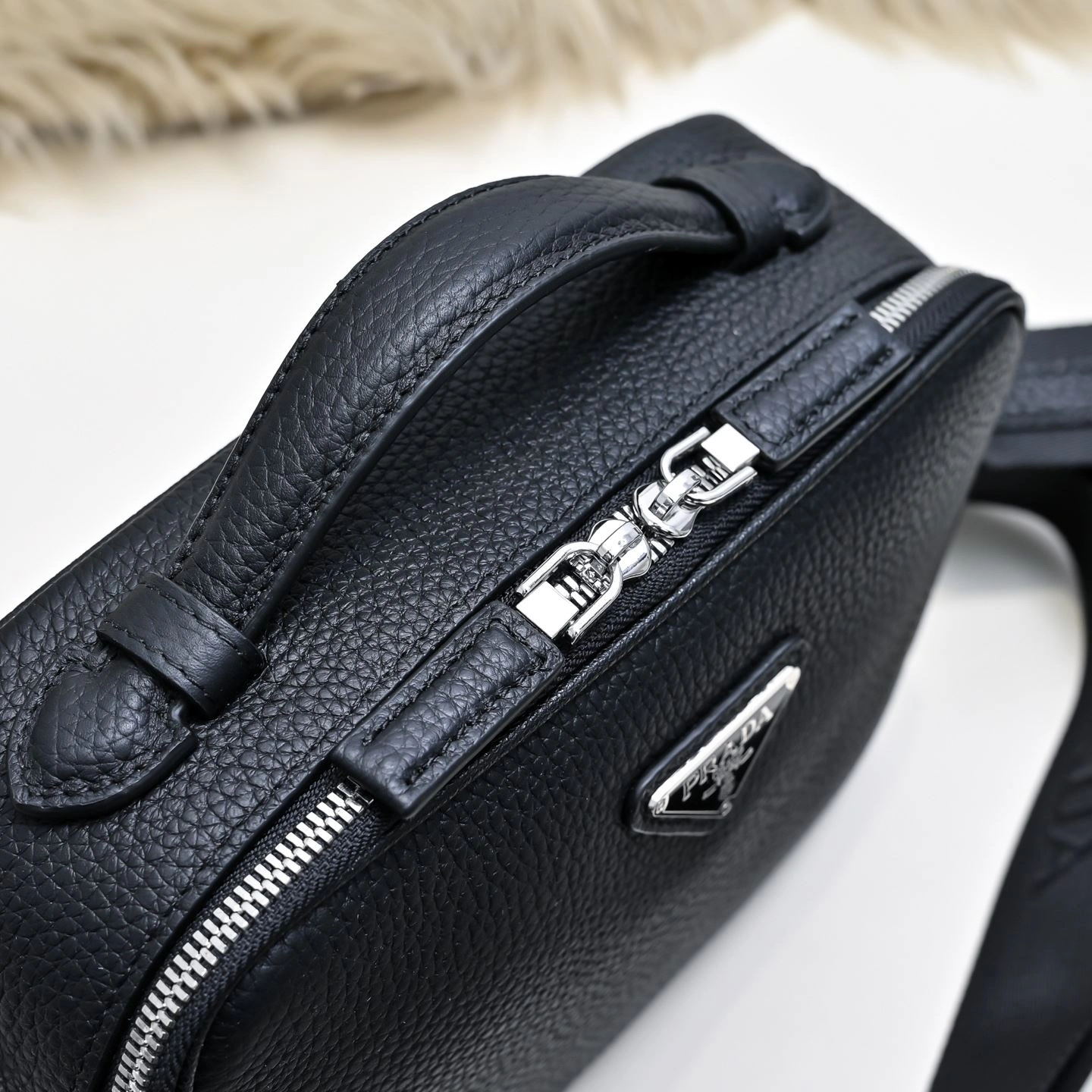 Mens Prada Satchel Bags EasyMatch 90646