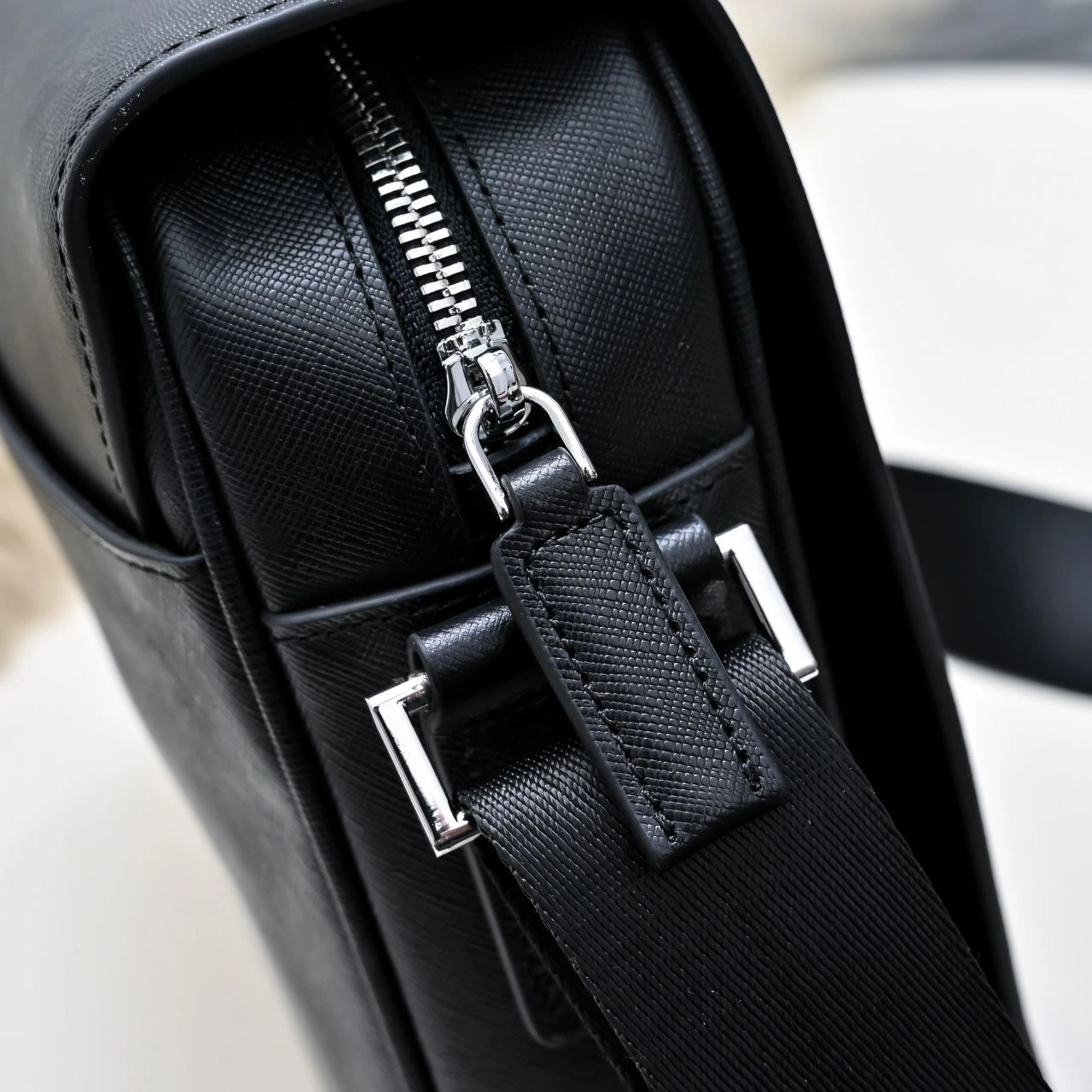 Mens Prada Satchel Bags EasyMatch 90645