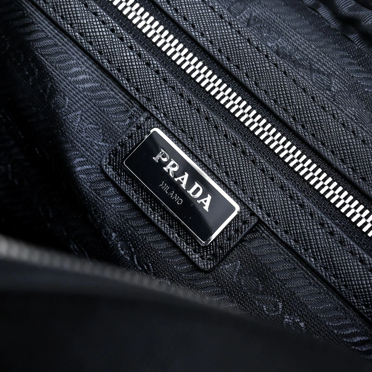 Mens Prada Satchel Bags EasyMatch 90645