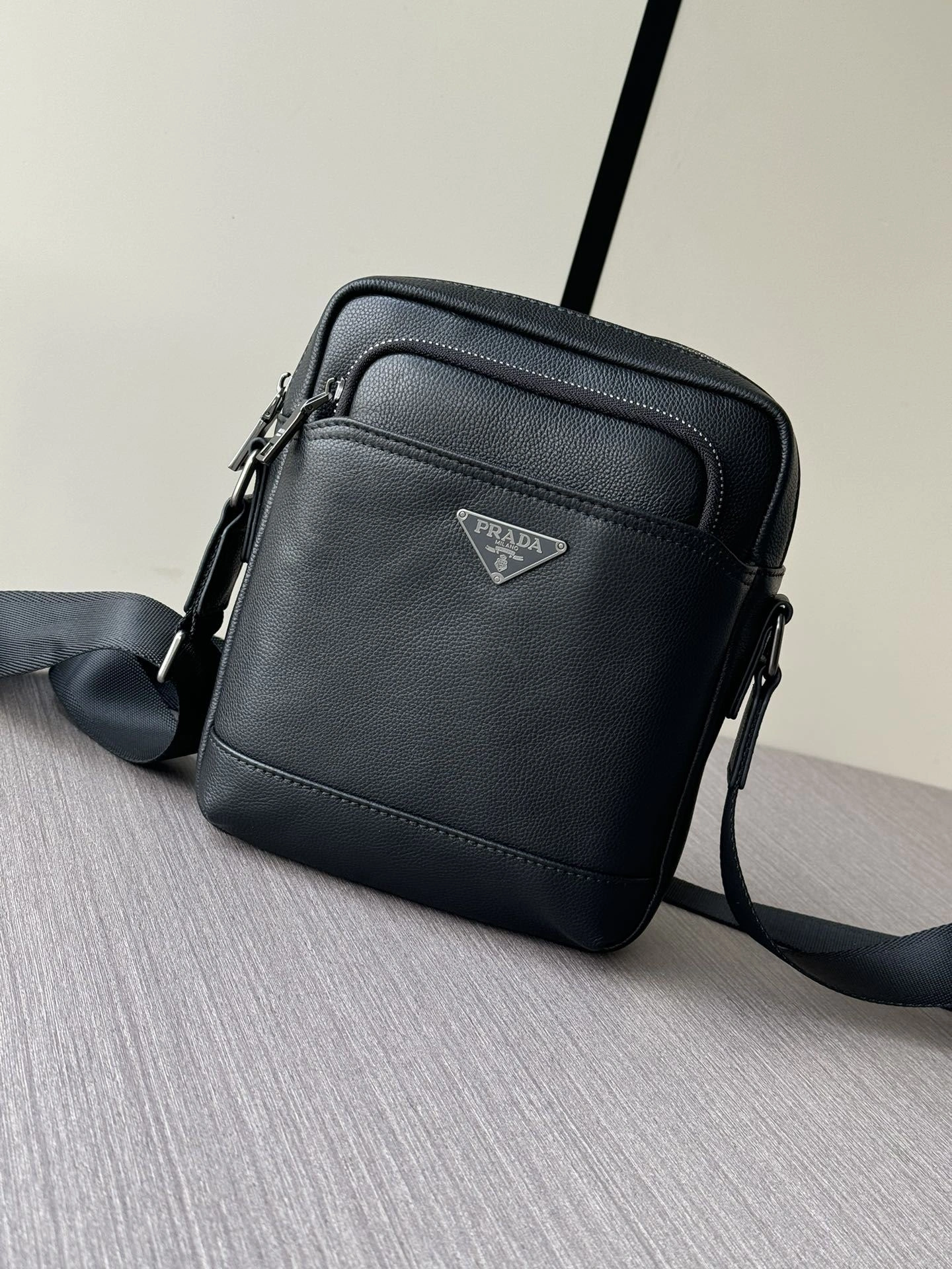 Original Mens Prada Satchel Bags 92353
