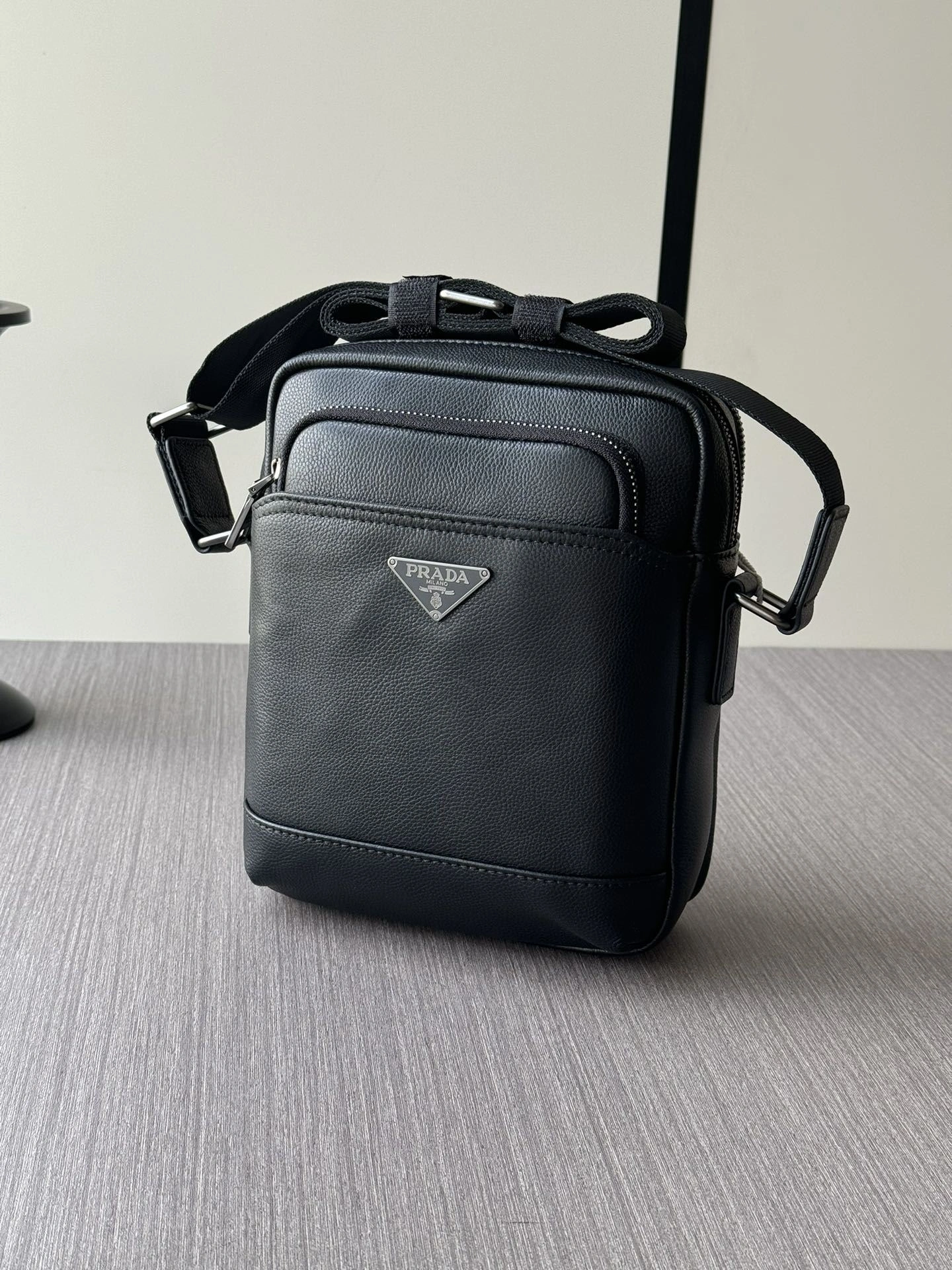 Original Mens Prada Satchel Bags 92353